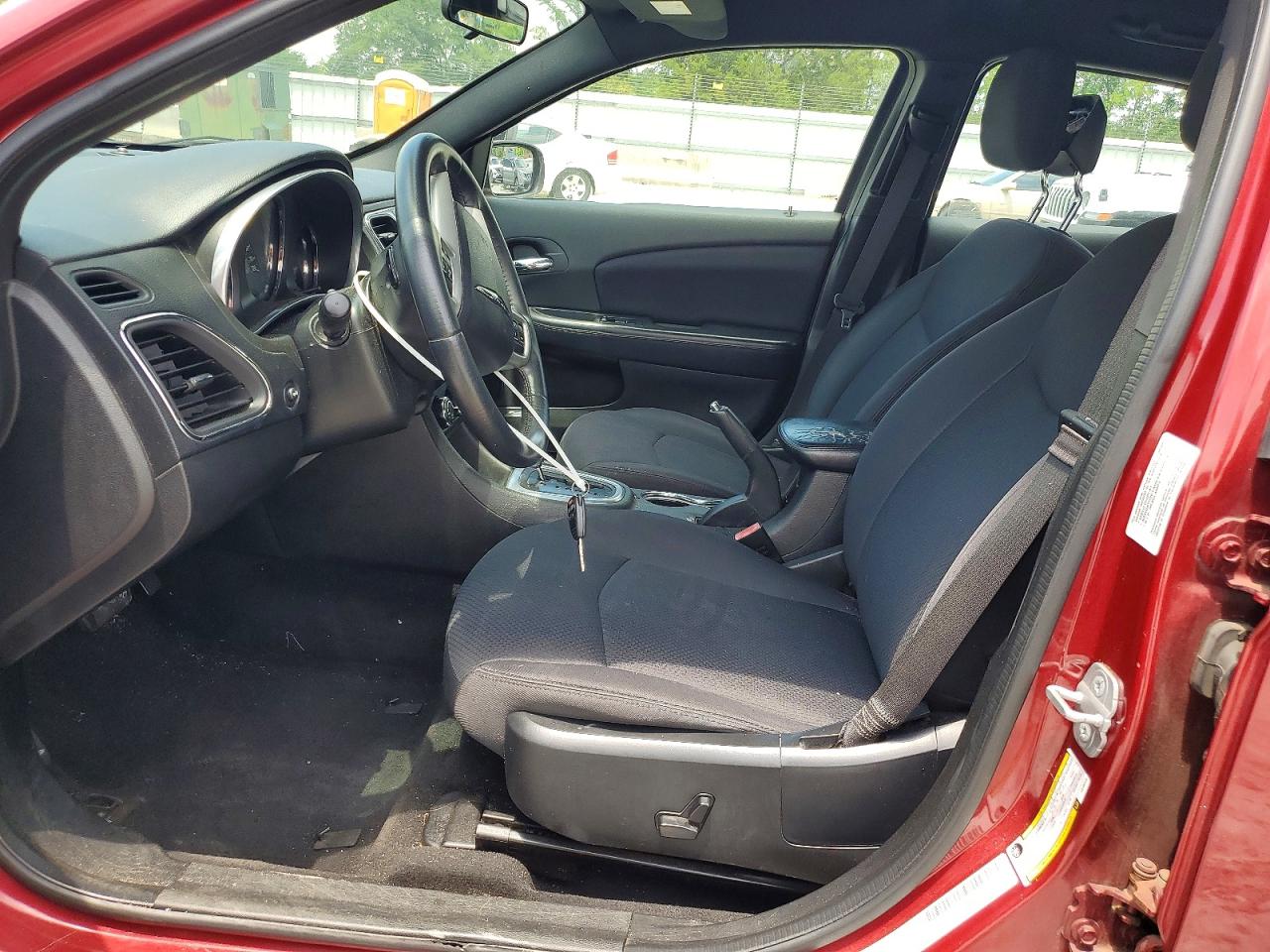 2014 Chrysler 200 Touring Red vin: 1C3CCBBB7EN183426