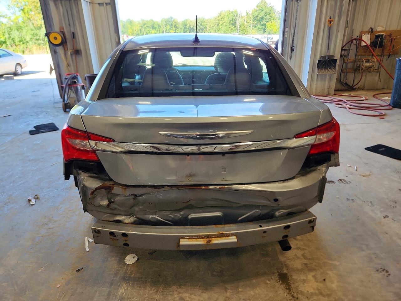 2013 Chrysler 200 Touring Gray vin: 1C3CCBBB8DN617206