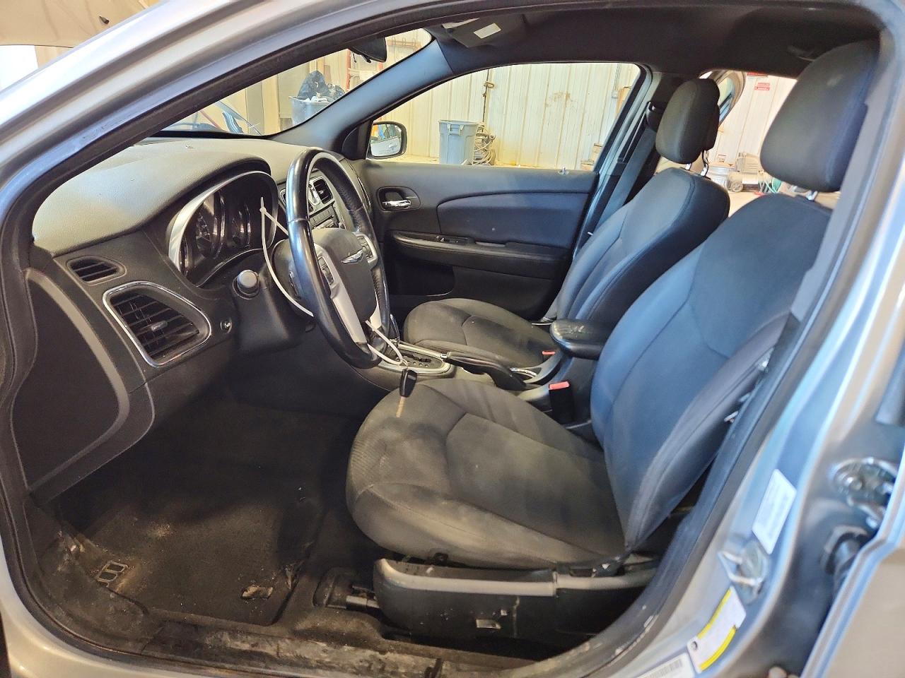 2013 Chrysler 200 Touring Gray vin: 1C3CCBBB8DN617206