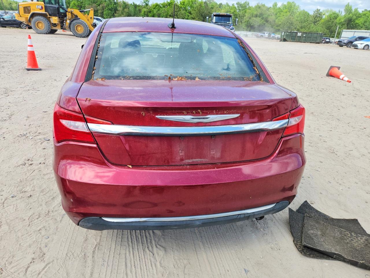 2013 Chrysler 200 Touring Burgundy vin: 1C3CCBBB8DN656510
