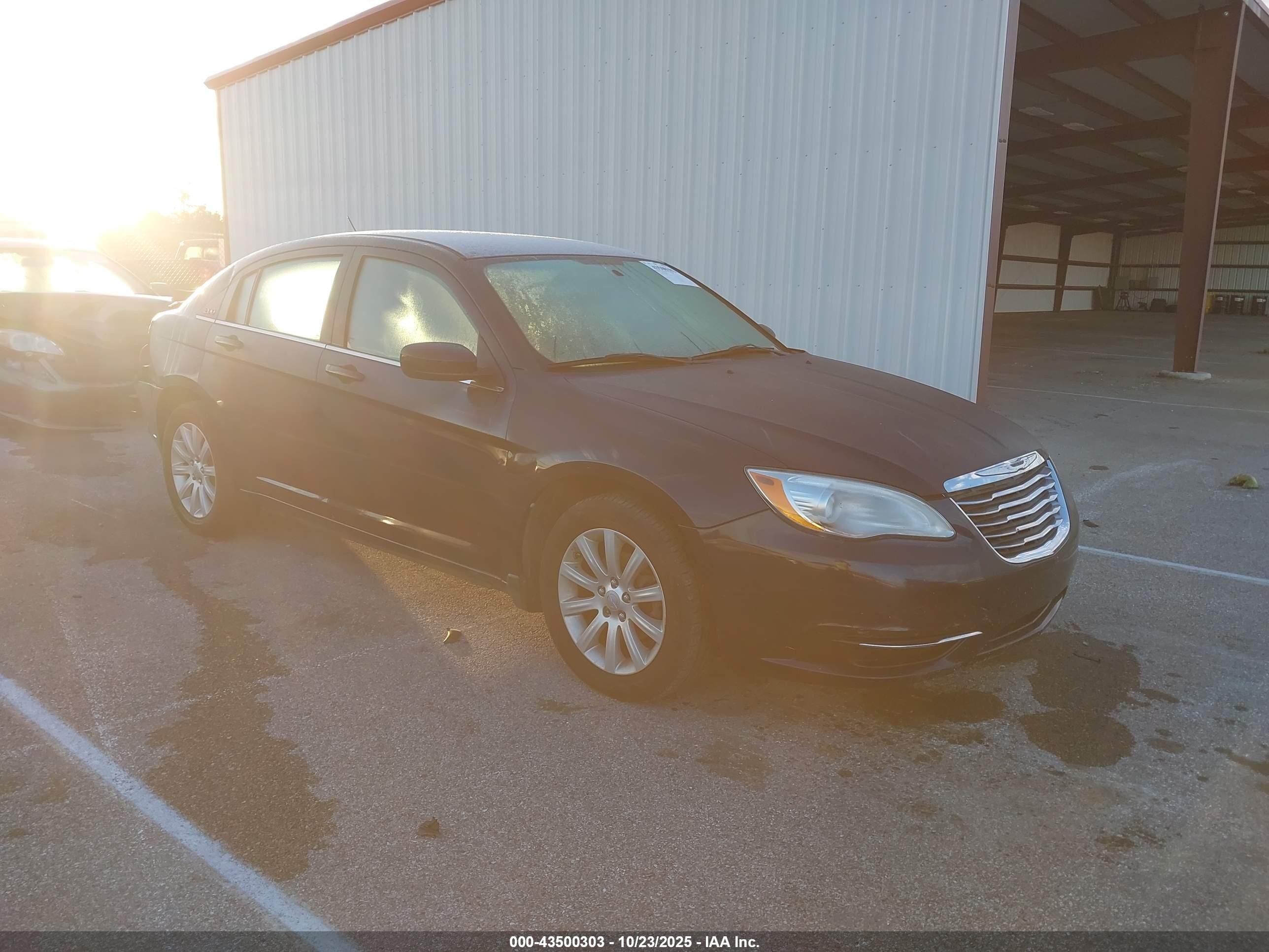 2013 Chrysler 200 Touring Blue vin: 1C3CCBBB8DN688941