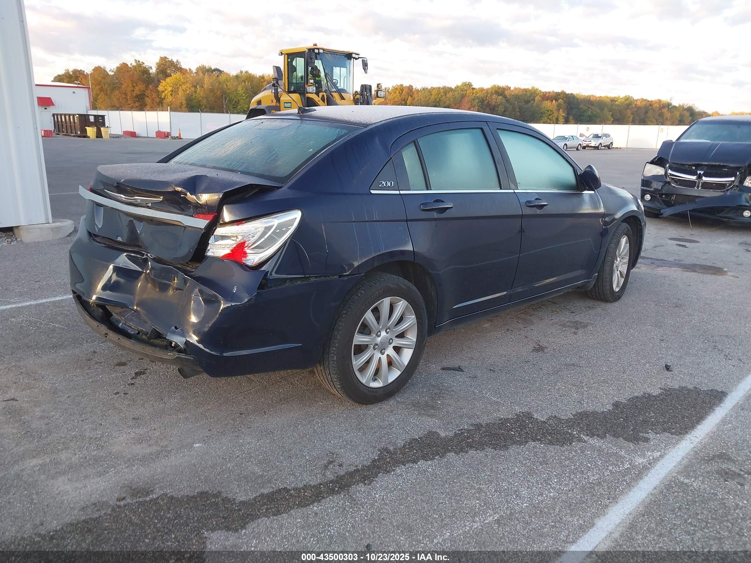 2013 Chrysler 200 Touring Синий vin: 1C3CCBBB8DN688941