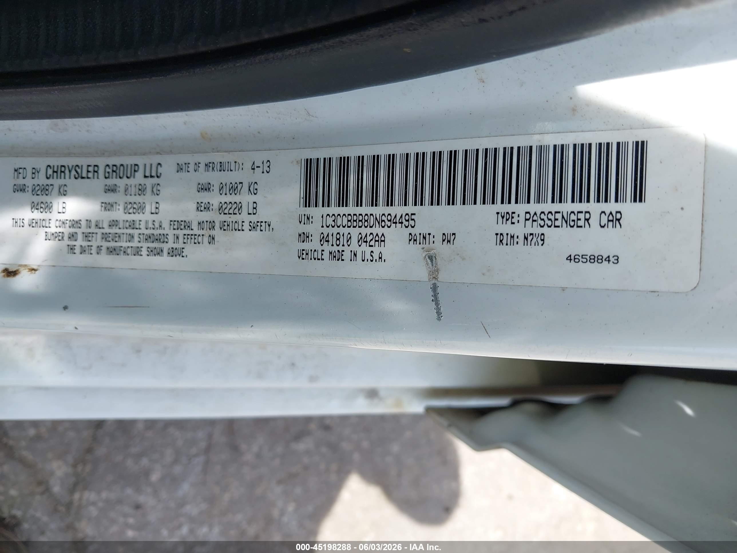 2013 Chrysler 200 Touring White vin: 1C3CCBBB8DN694495
