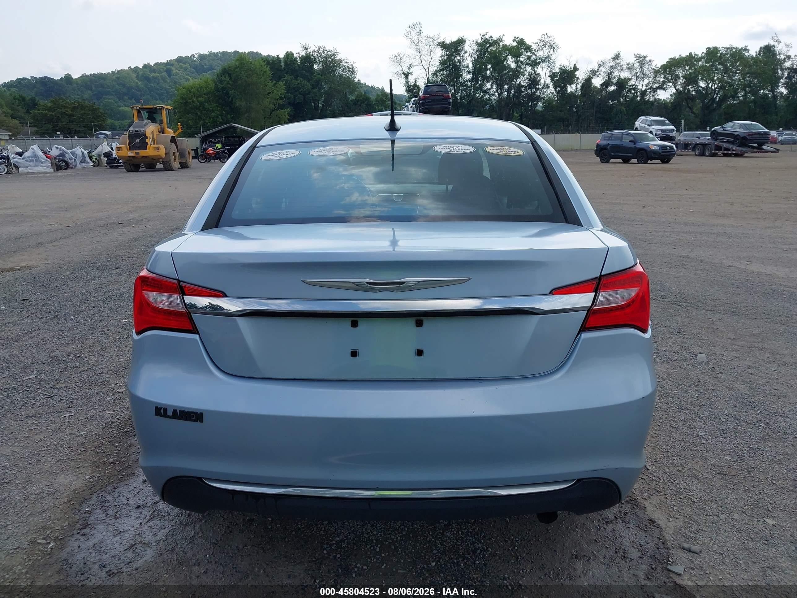 2013 Chrysler 200 Touring Blue vin: 1C3CCBBB8DN743968