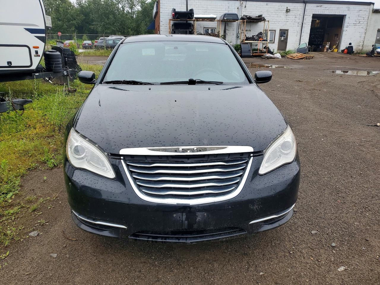 2013 Chrysler 200 Touring Black vin: 1C3CCBBB8DN758678