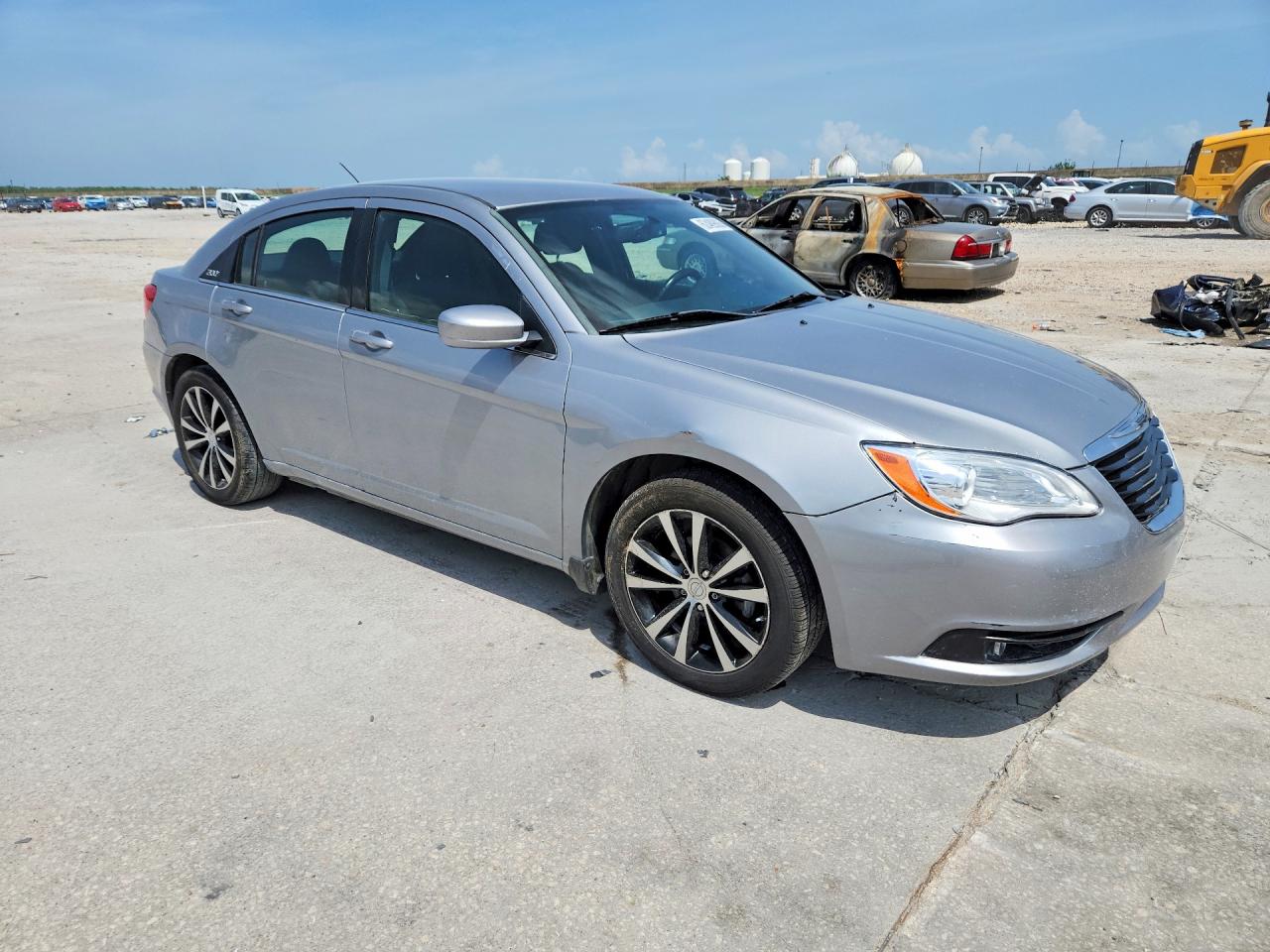 2014 Chrysler 200 Touring Серебряный vin: 1C3CCBBB8EN107617