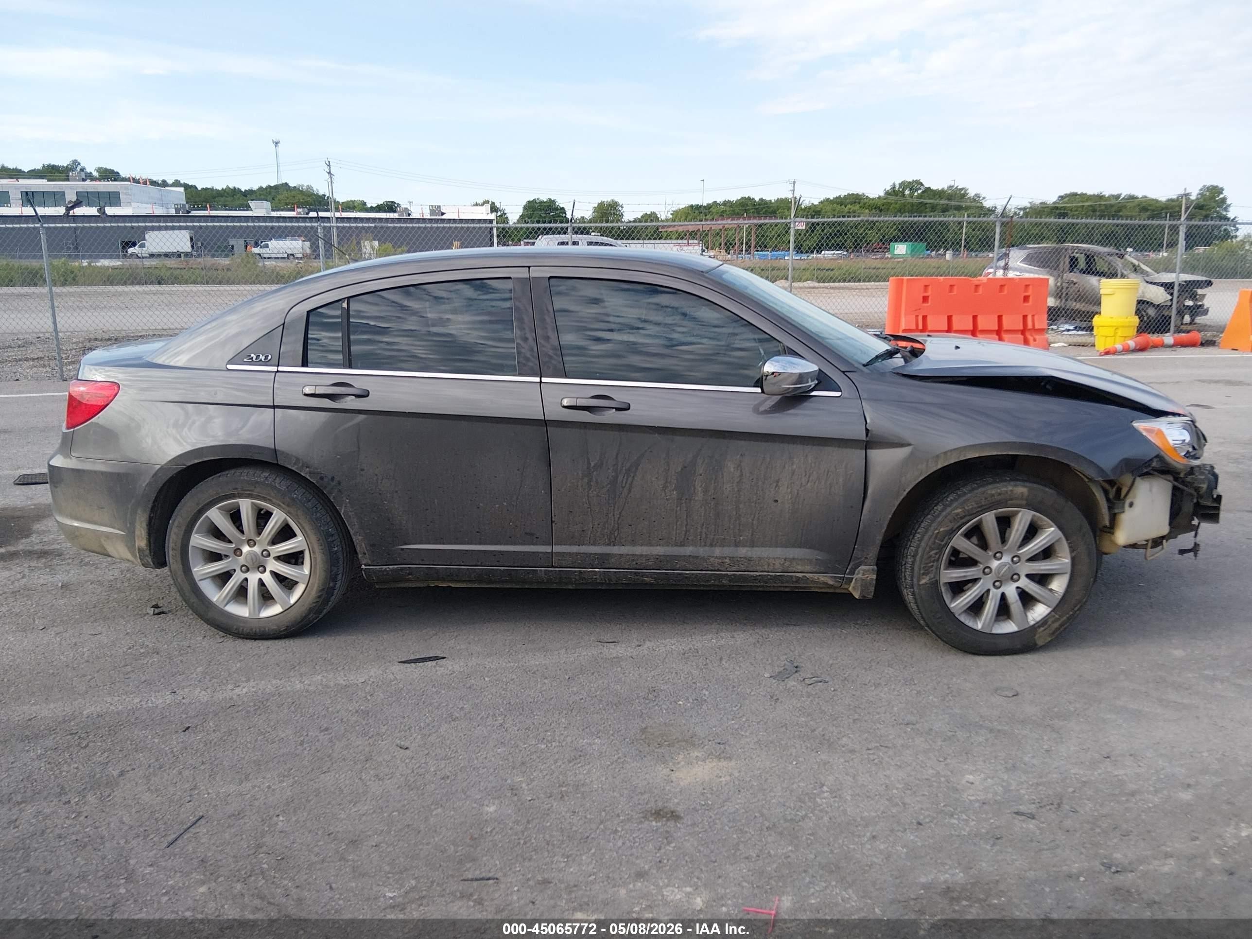 2014 Chrysler 200 Touring Gray vin: 1C3CCBBB8EN177215