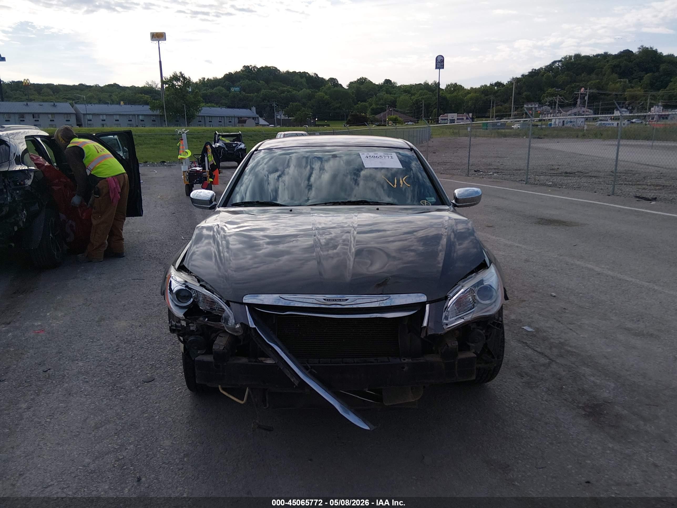 2014 Chrysler 200 Touring Gray vin: 1C3CCBBB8EN177215