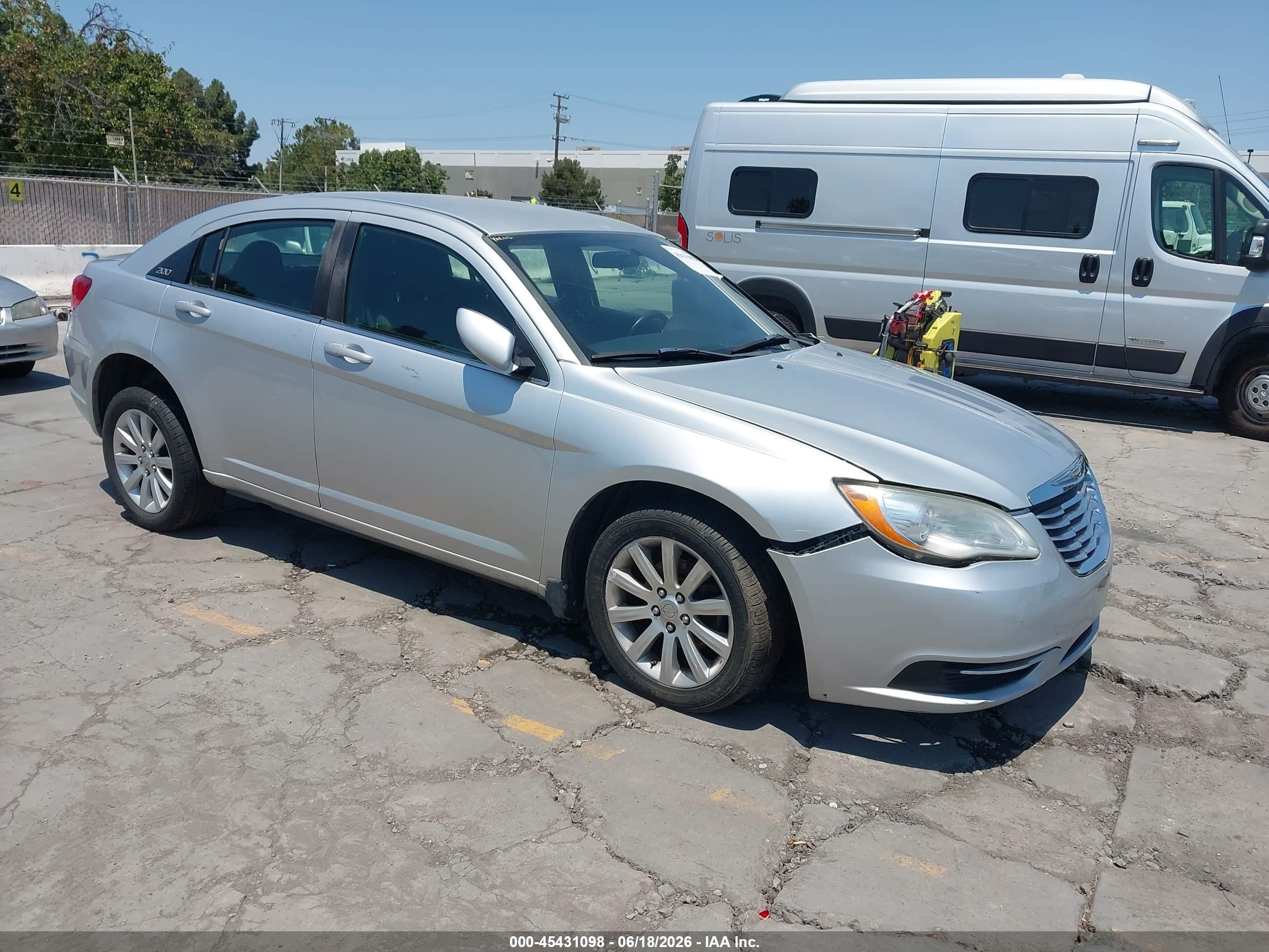 2012 Chrysler 200 Touring Silver vin: 1C3CCBBB9CN120132