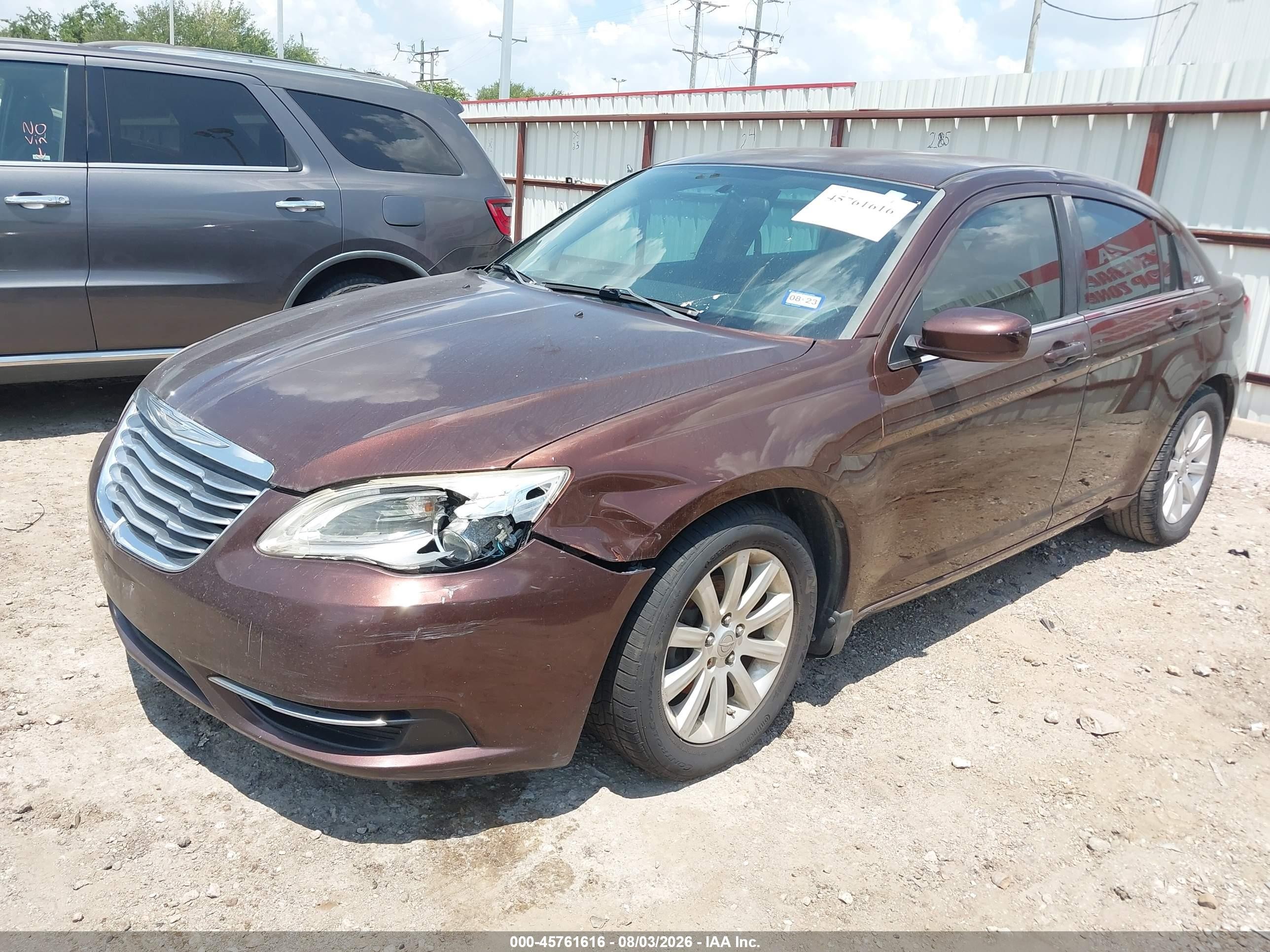 2012 Chrysler 200 Touring Бордовый vin: 1C3CCBBB9CN169461