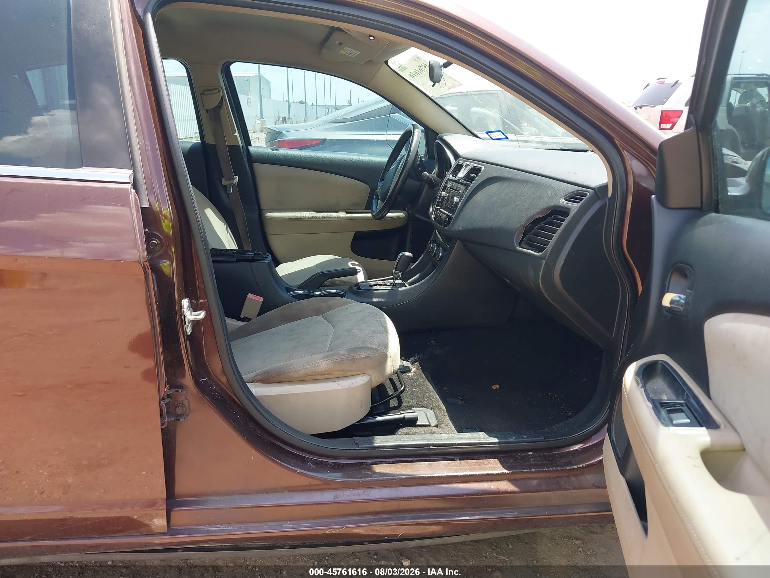 2012 Chrysler 200 Touring Бордовый vin: 1C3CCBBB9CN169461