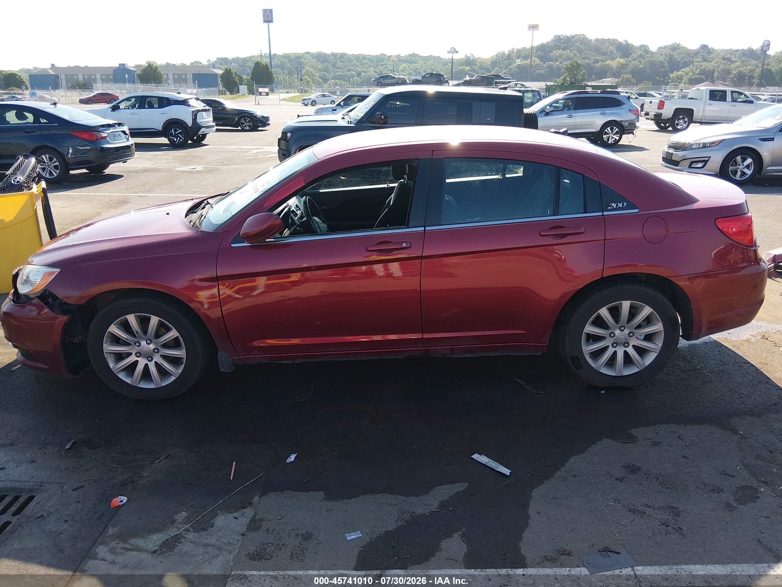 2012 Chrysler 200 Touring Red vin: 1C3CCBBB9CN288062
