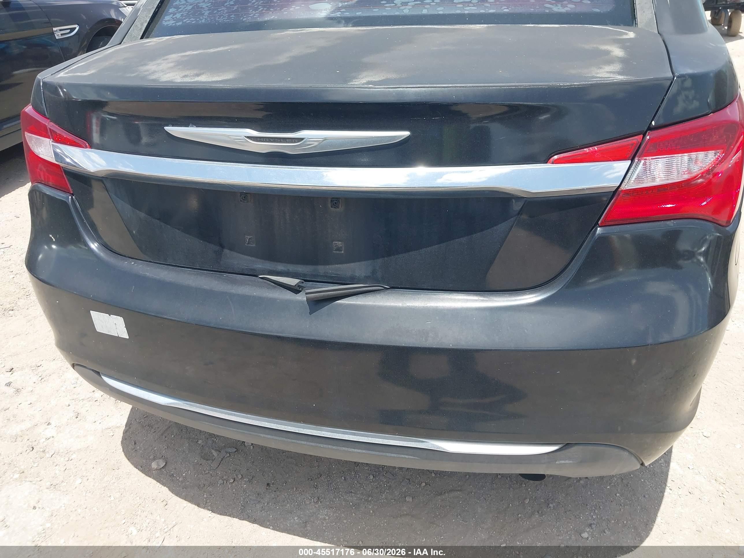 2013 Chrysler 200 Touring Black vin: 1C3CCBBB9DN542015