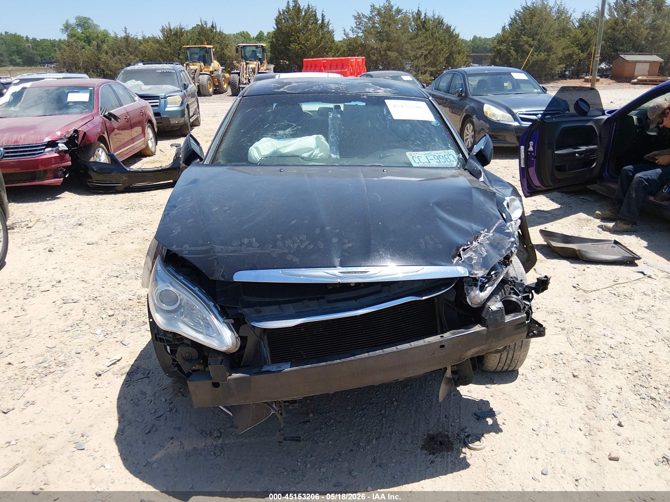 2013 Chrysler 200 Touring Черный vin: 1C3CCBBB9DN545321