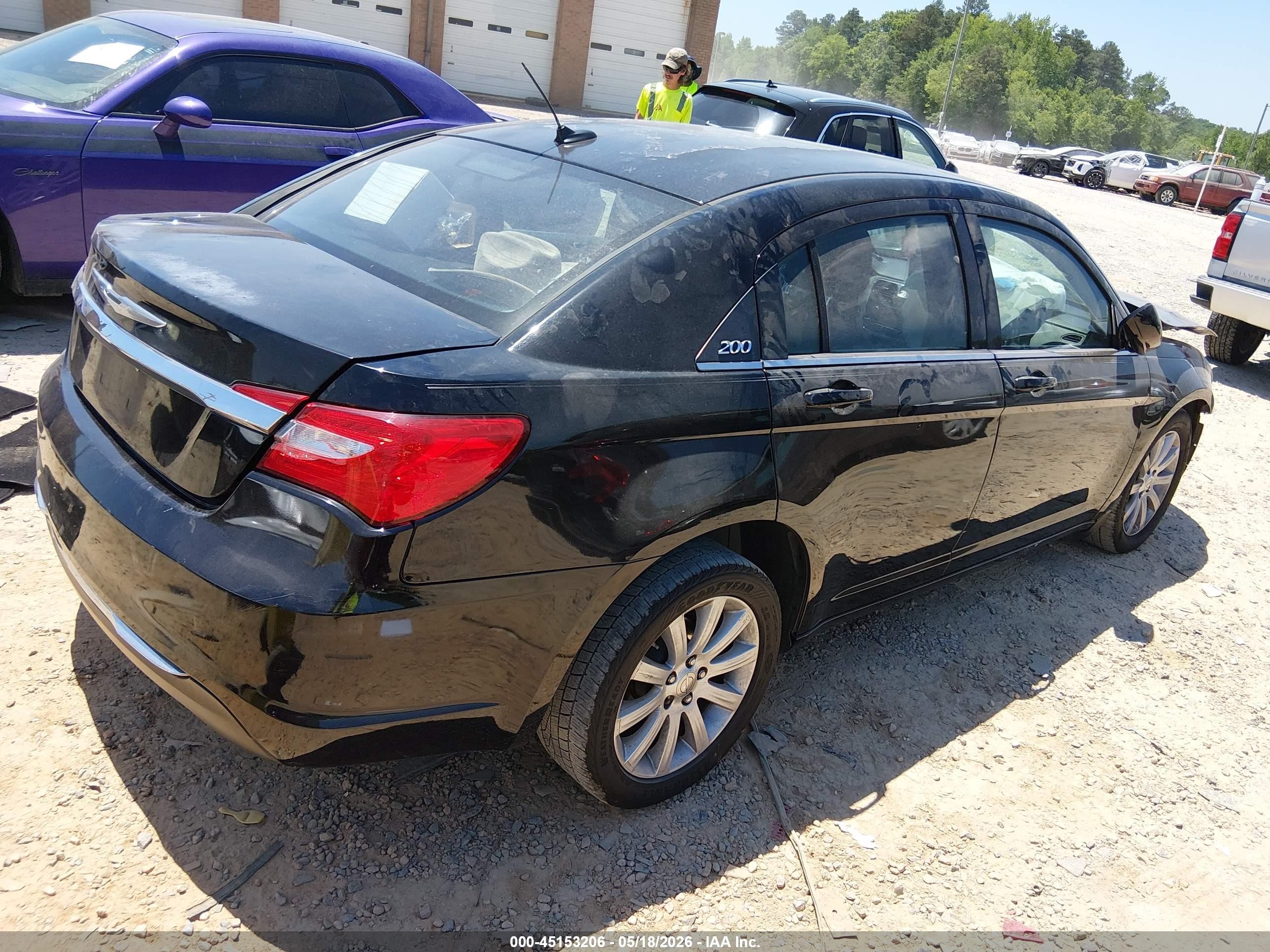 2013 Chrysler 200 Touring Черный vin: 1C3CCBBB9DN545321