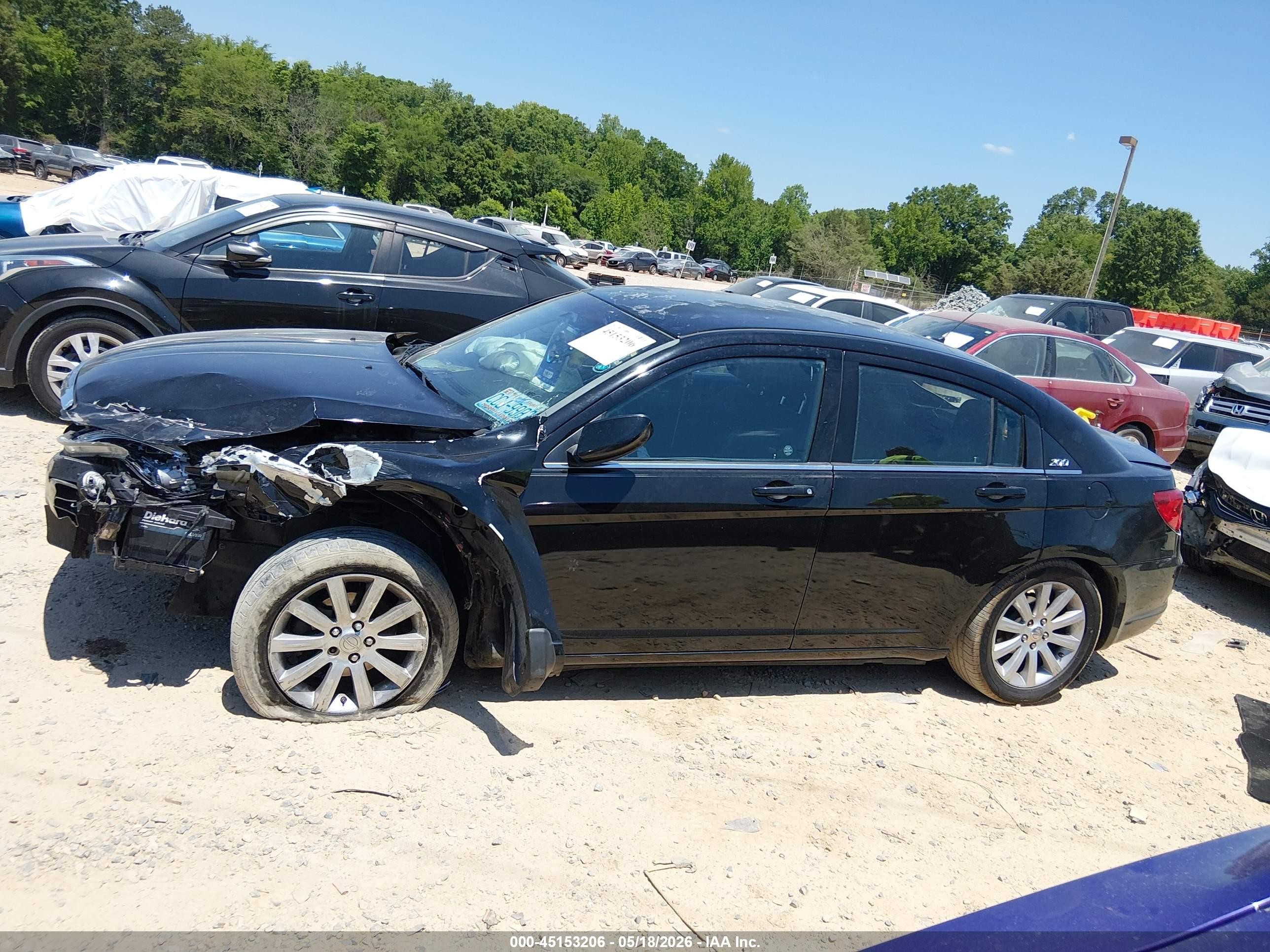 2013 Chrysler 200 Touring Черный vin: 1C3CCBBB9DN545321