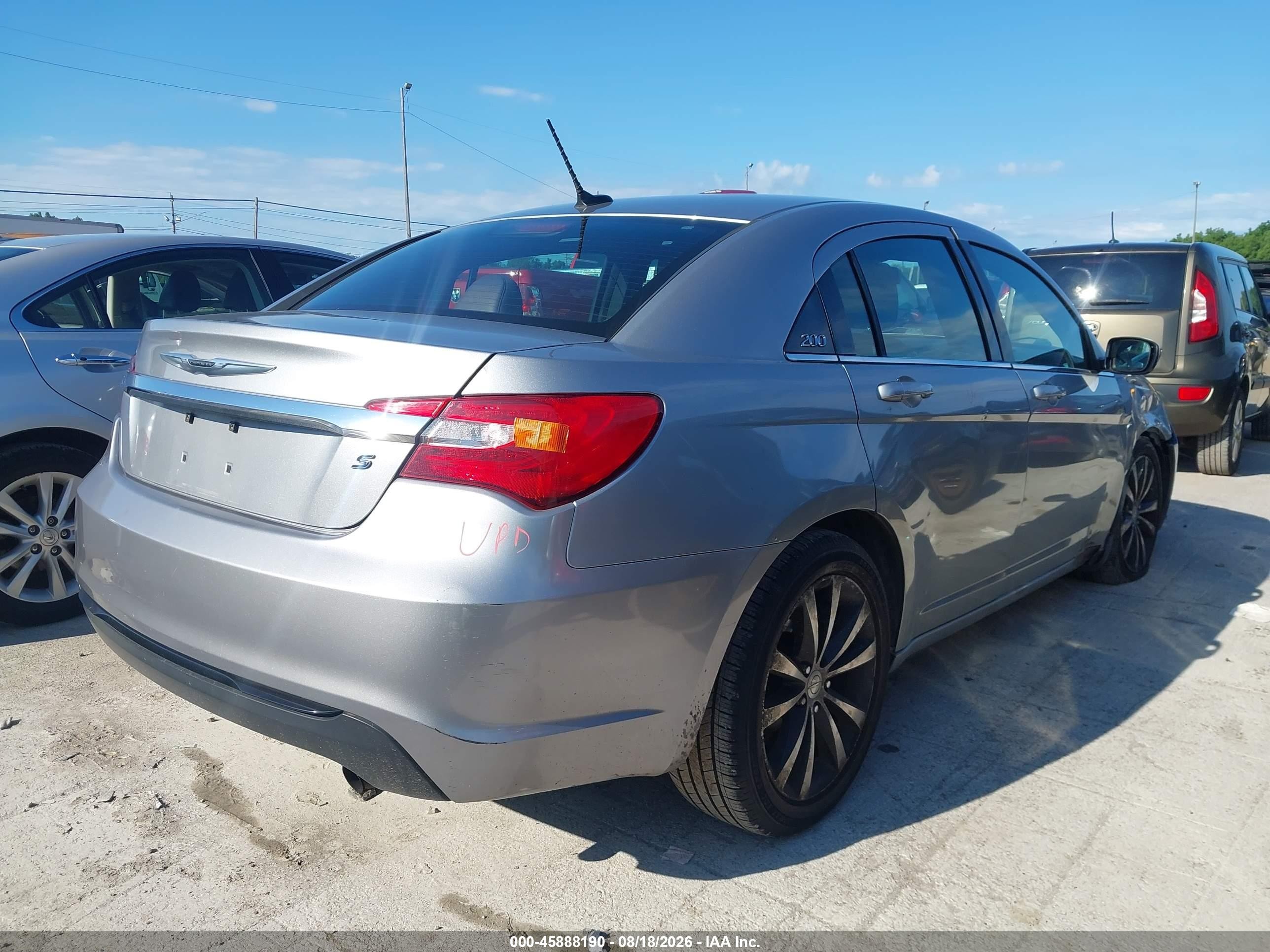 2013 Chrysler 200 Touring Silver vin: 1C3CCBBB9DN578481