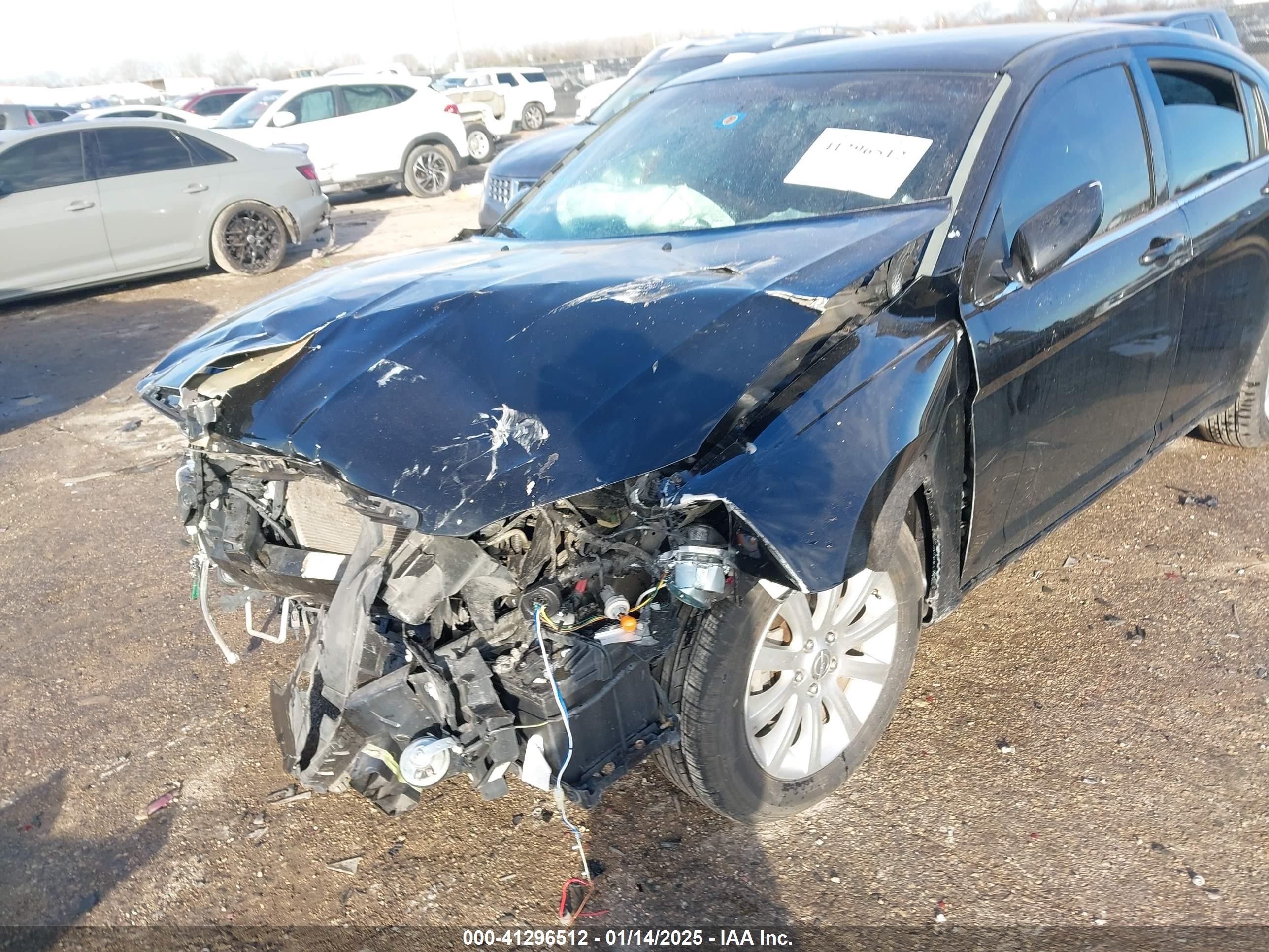 2013 Chrysler 200 Touring Black vin: 1C3CCBBB9DN611897