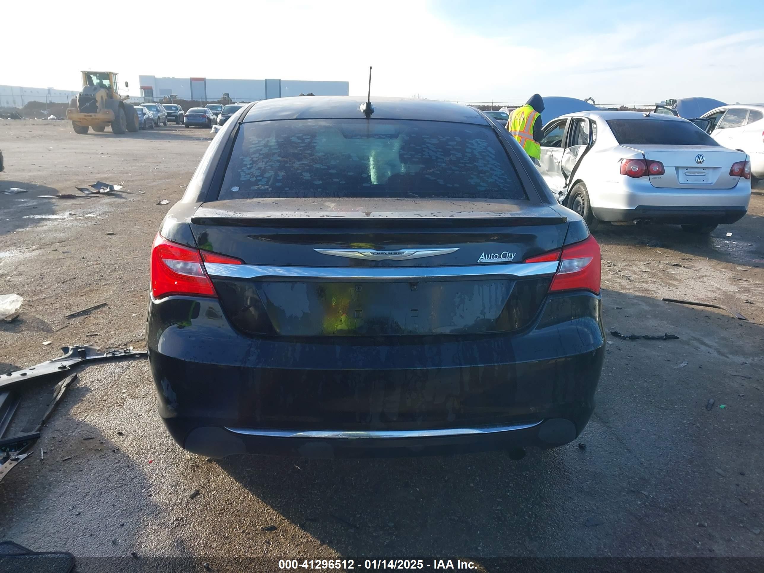 2013 Chrysler 200 Touring Black vin: 1C3CCBBB9DN611897