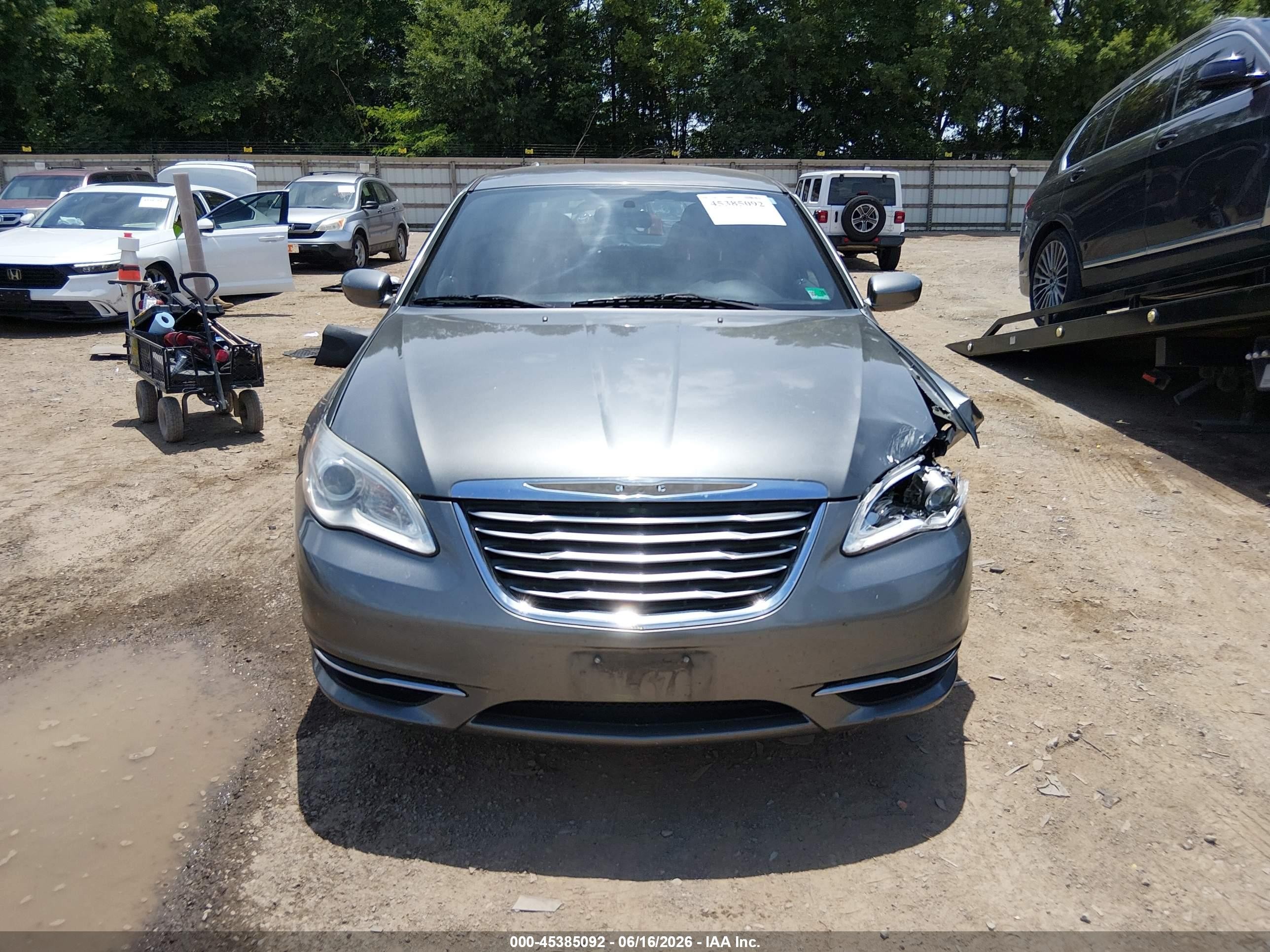 2013 Chrysler 200 Touring Серый vin: 1C3CCBBB9DN654409