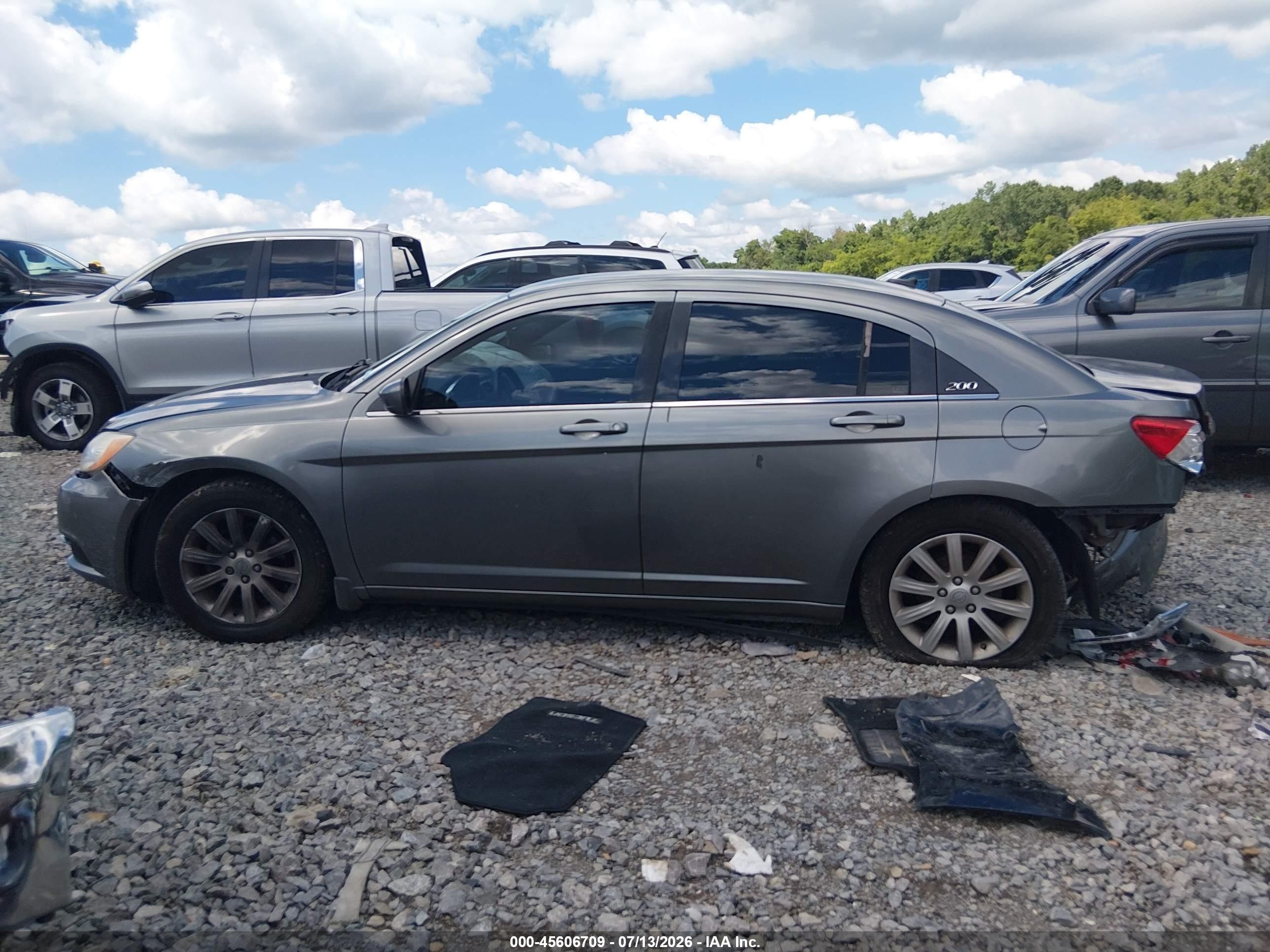 2013 Chrysler 200 Touring Gray vin: 1C3CCBBB9DN696062