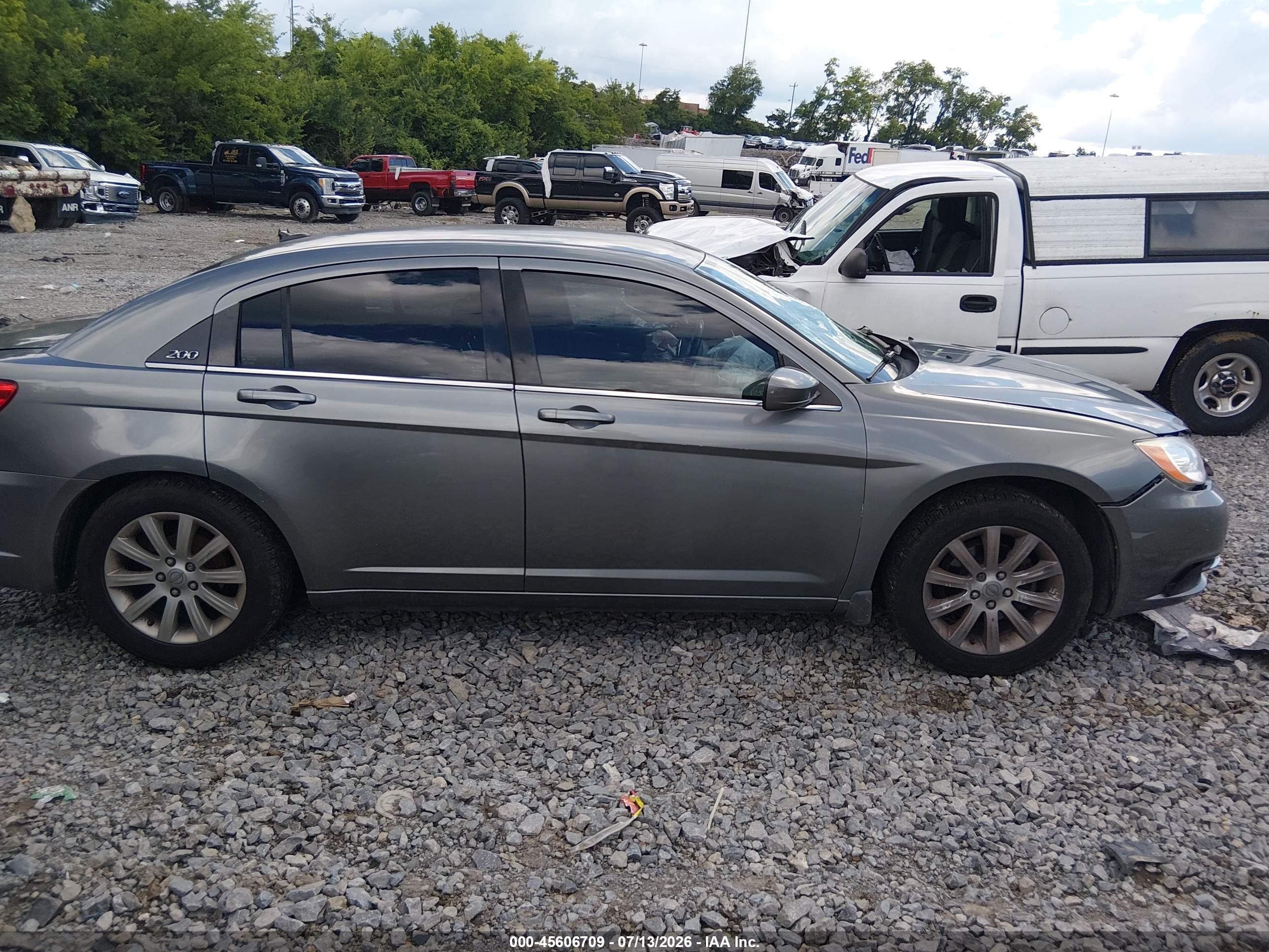 2013 Chrysler 200 Touring Gray vin: 1C3CCBBB9DN696062