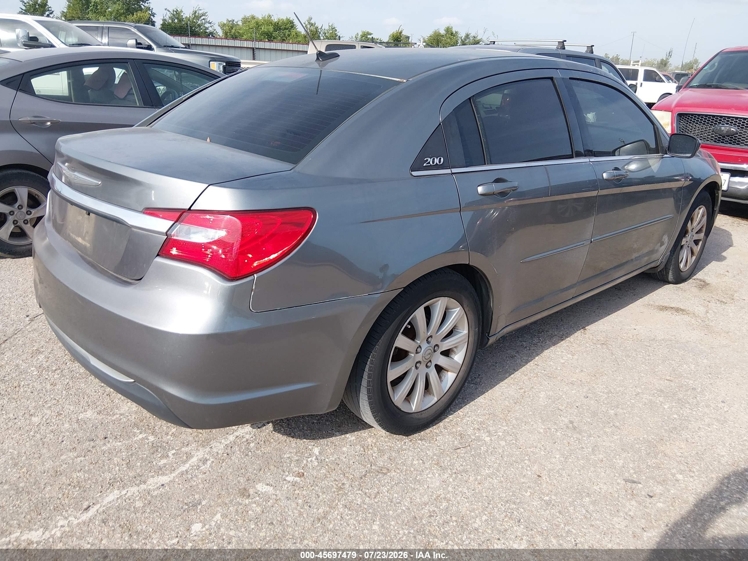 2013 Chrysler 200 Touring Gray vin: 1C3CCBBBXDN589800