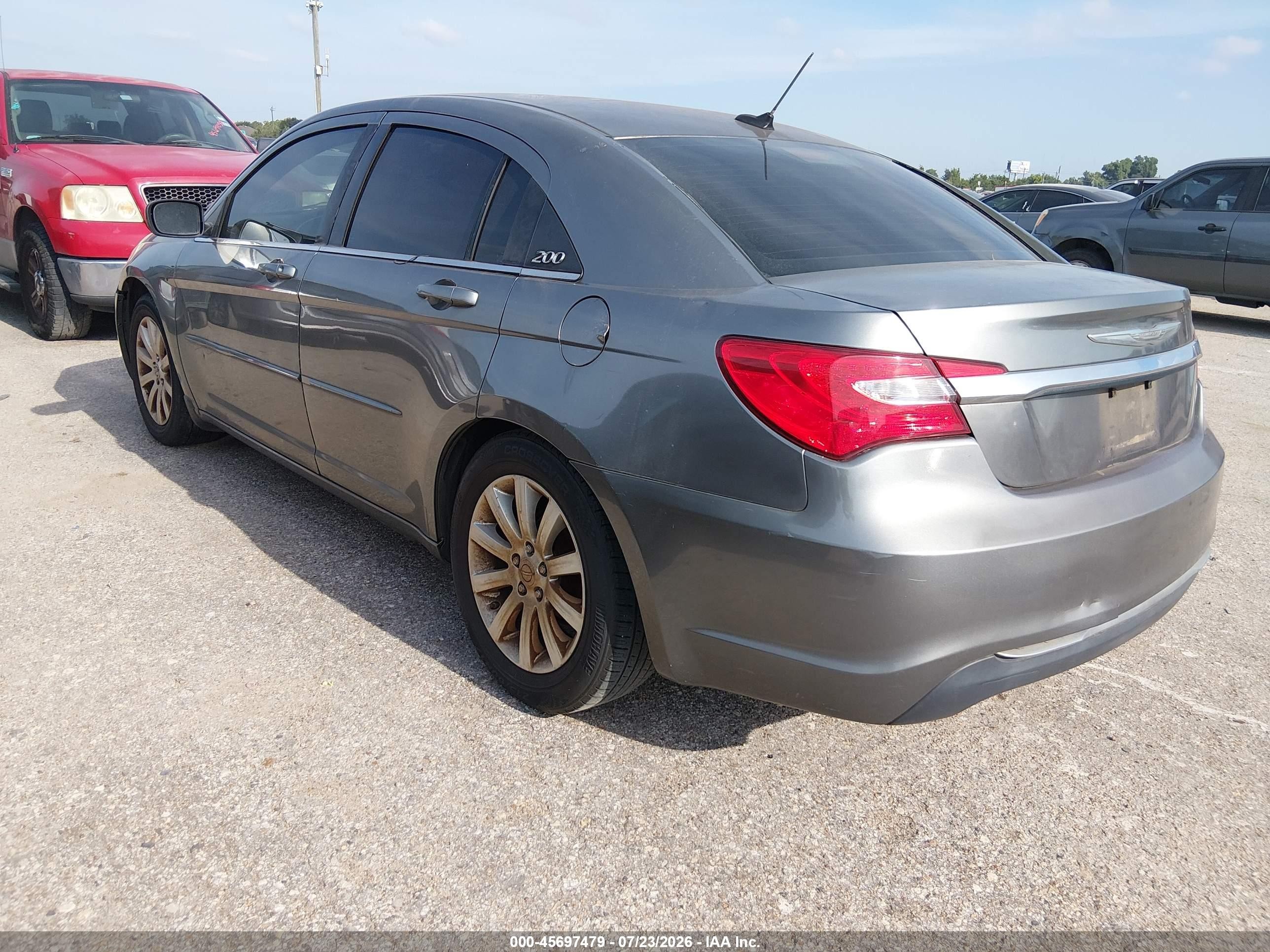 2013 Chrysler 200 Touring Gray vin: 1C3CCBBBXDN589800