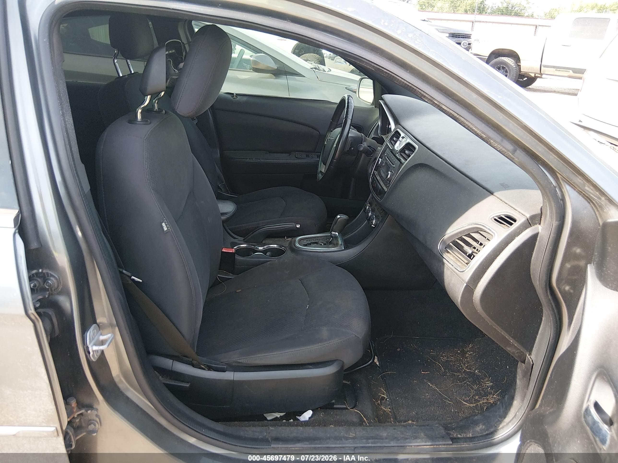 2013 Chrysler 200 Touring Gray vin: 1C3CCBBBXDN589800