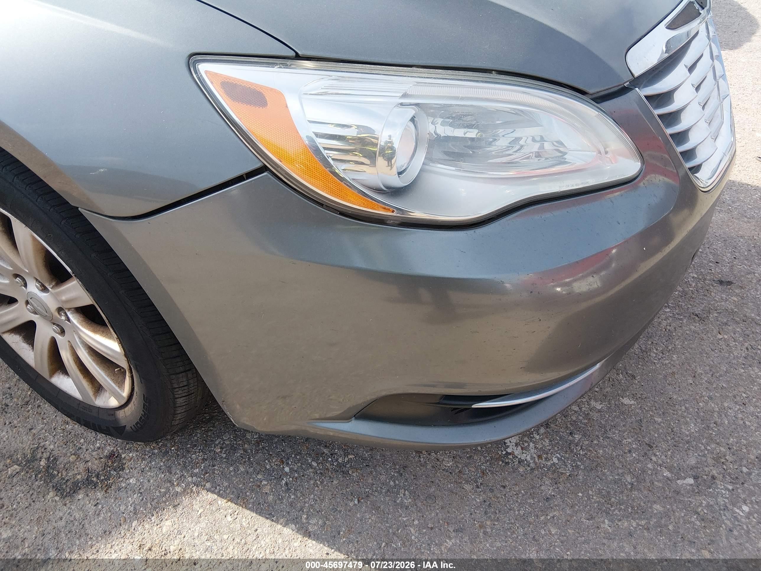 2013 Chrysler 200 Touring Gray vin: 1C3CCBBBXDN589800