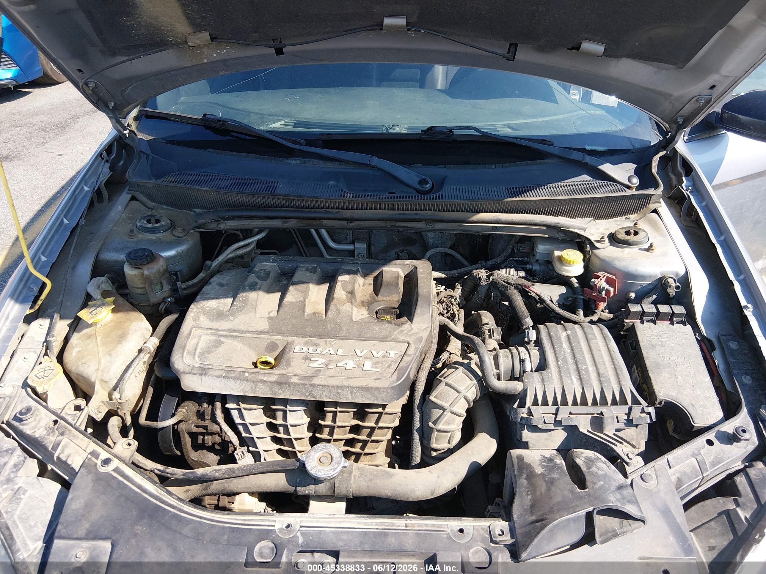 2014 Chrysler 200 Touring Silver vin: 1C3CCBBBXEN119929