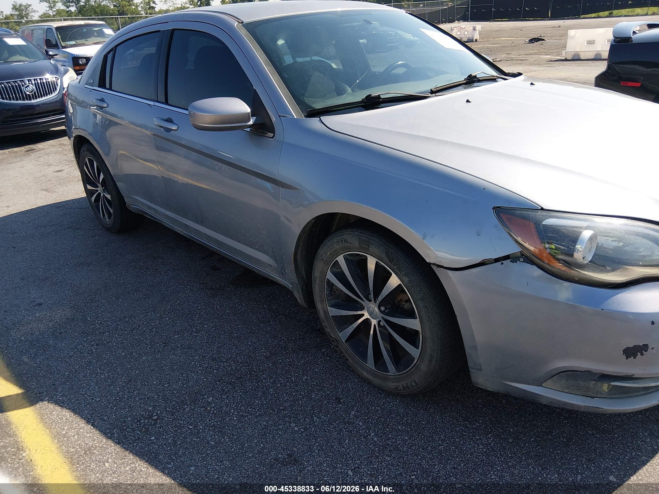 2014 Chrysler 200 Touring Silver vin: 1C3CCBBBXEN119929