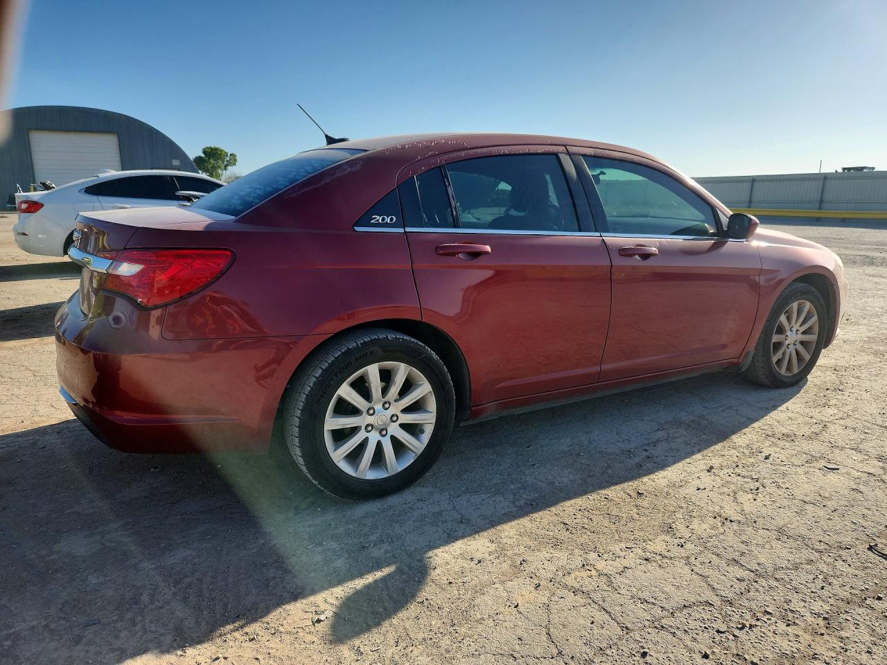 2013 Chrysler 200 Touring Burgundy vin: 1C3CCBBG0DN528306