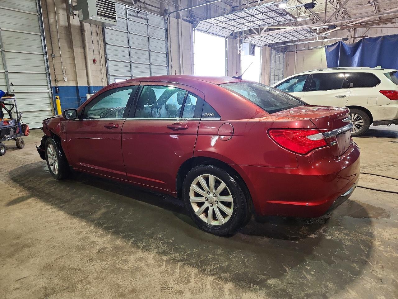 2014 Chrysler 200 Touring Red vin: 1C3CCBBG0EN115075
