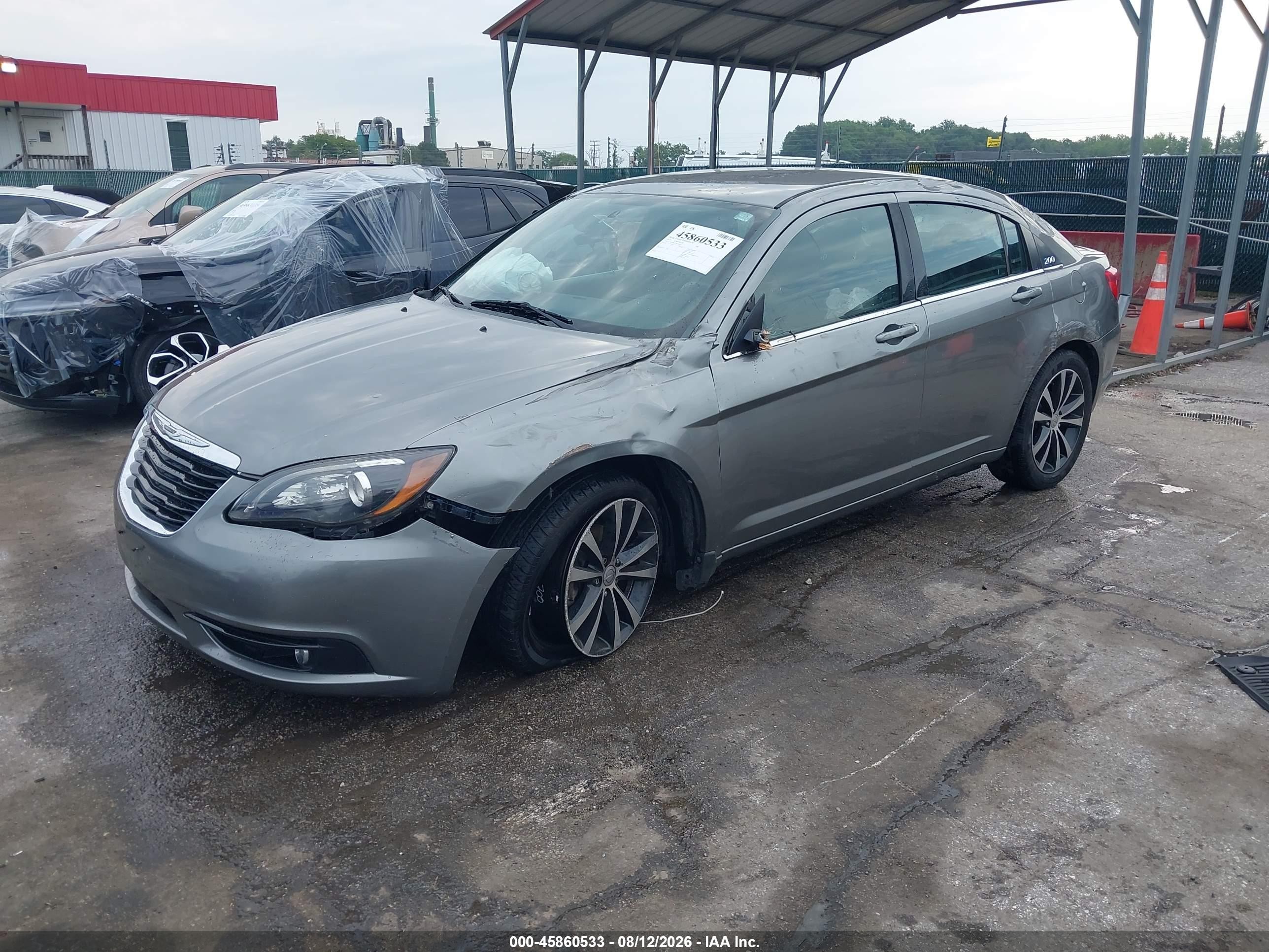 2013 Chrysler 200 Touring Gray vin: 1C3CCBBG1DN736422