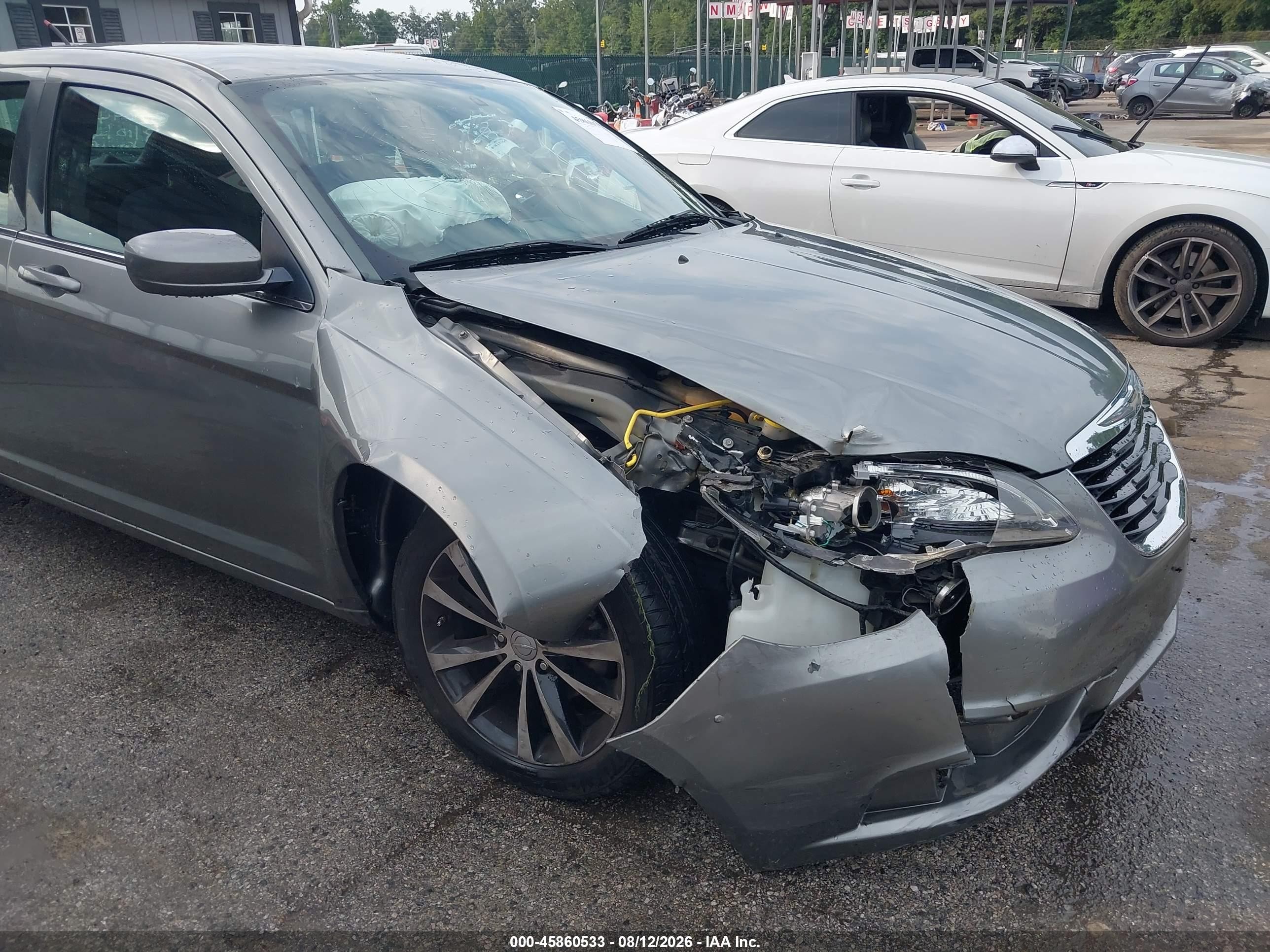 2013 Chrysler 200 Touring Gray vin: 1C3CCBBG1DN736422