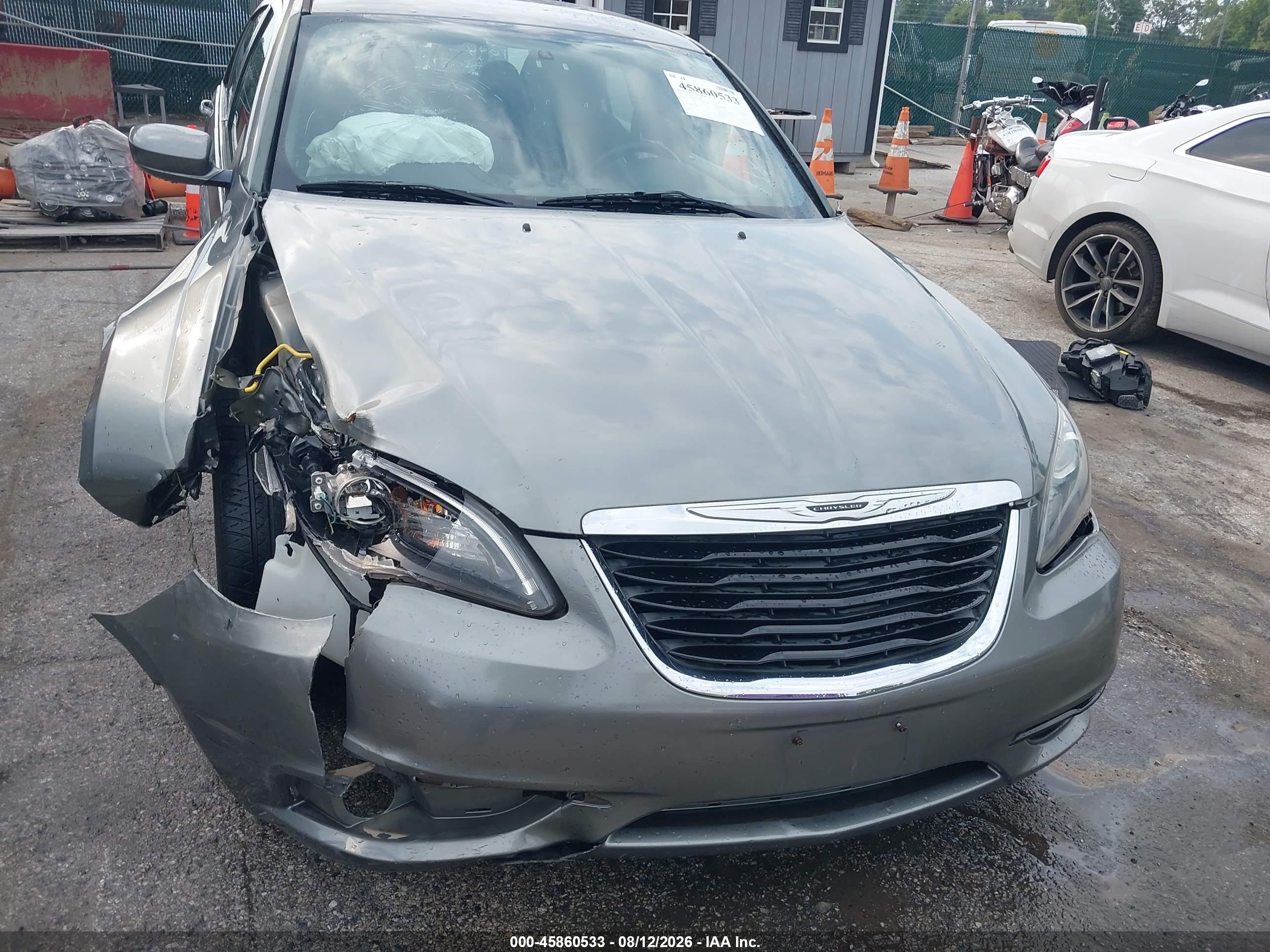 2013 Chrysler 200 Touring Gray vin: 1C3CCBBG1DN736422