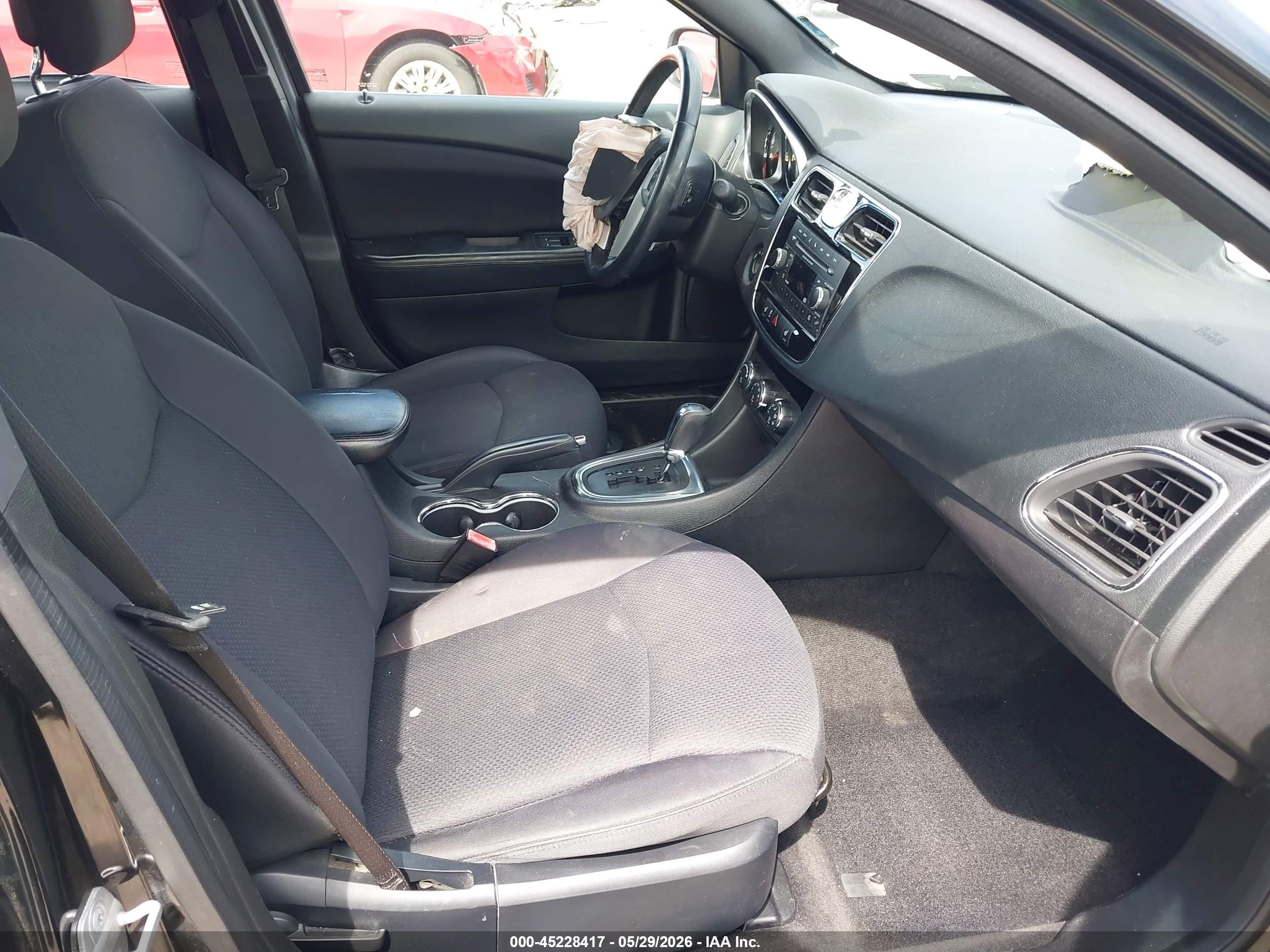 2014 Chrysler 200 Touring Черный vin: 1C3CCBBG1EN159540