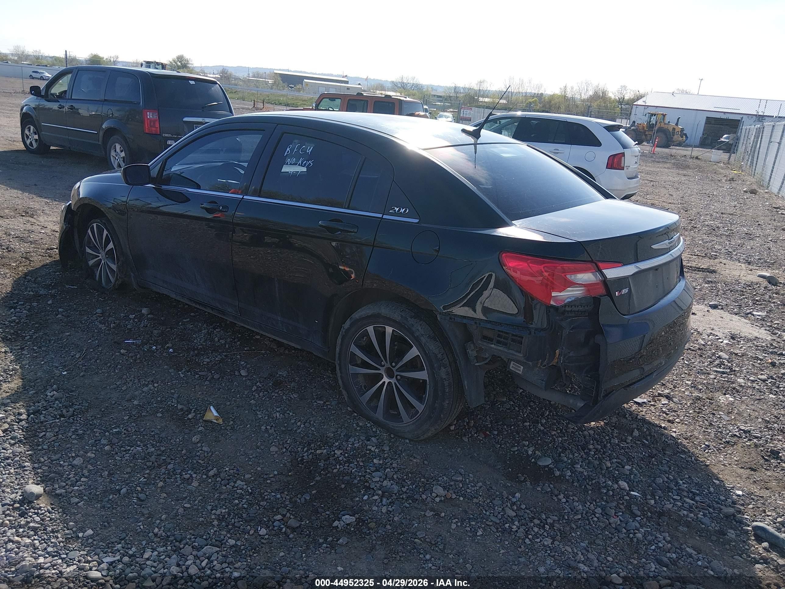 2013 Chrysler 200 Touring Black vin: 1C3CCBBG3DN706323
