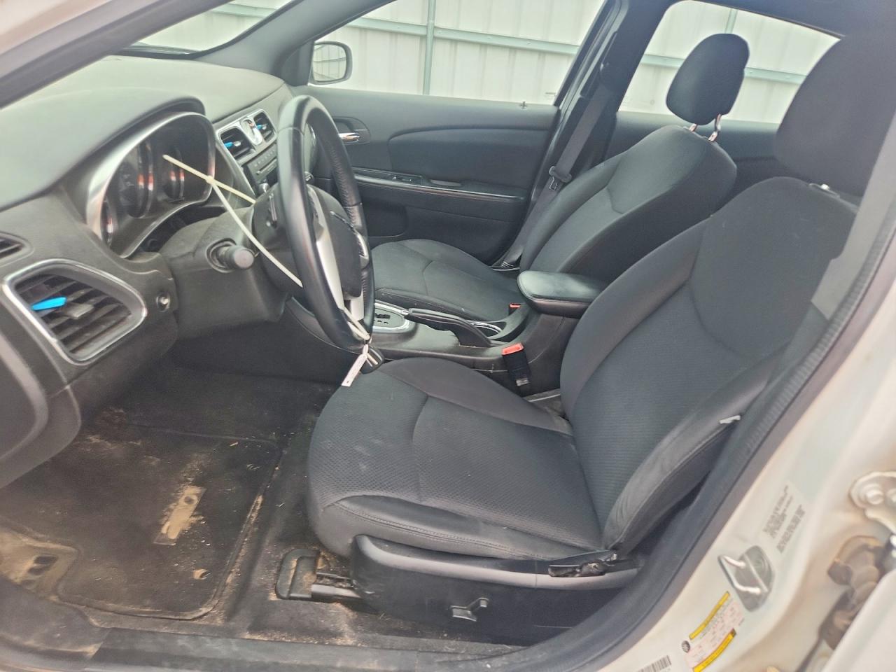 2013 Chrysler 200 Touring White vin: 1C3CCBBG3DN738253