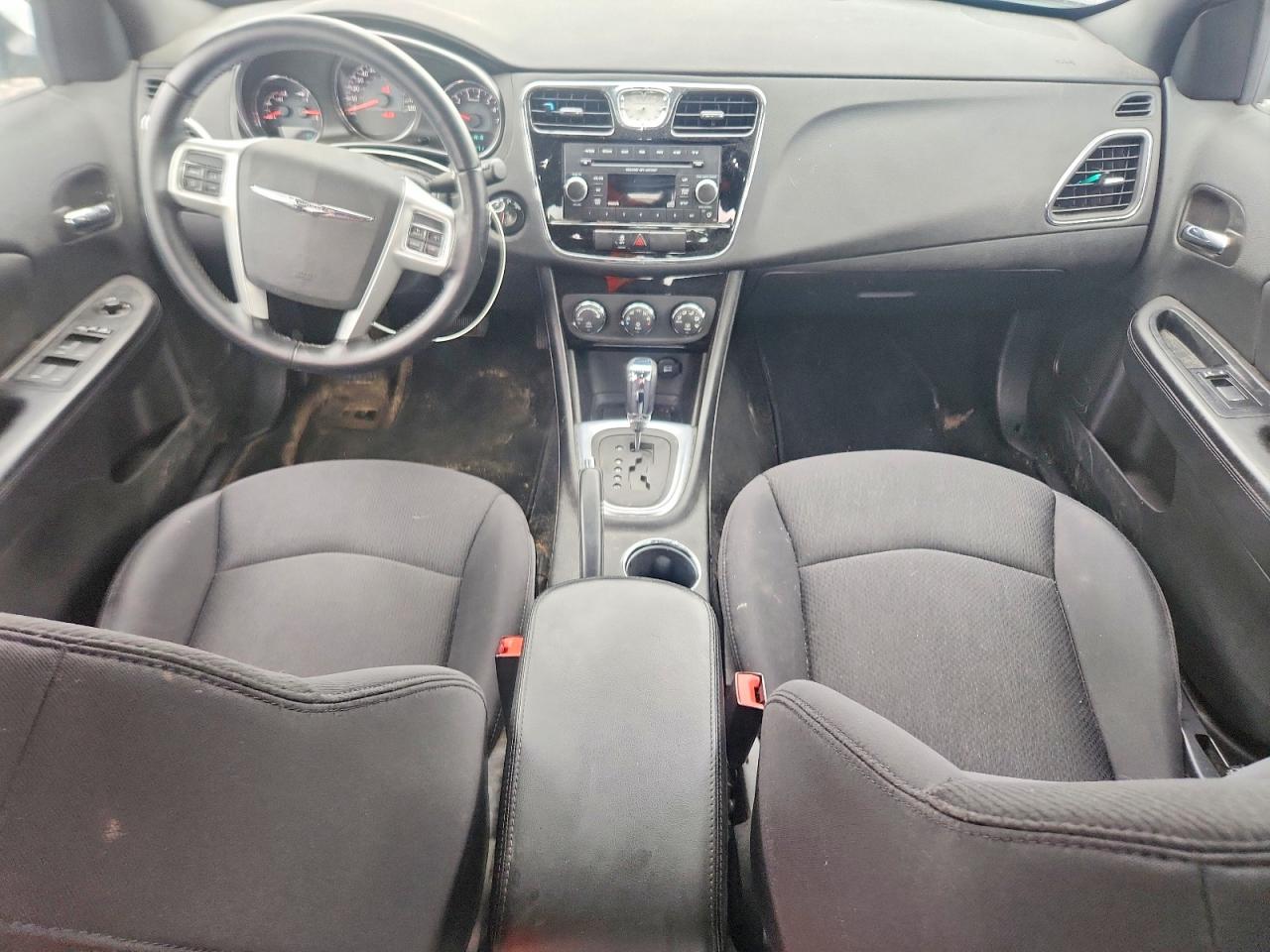 2013 Chrysler 200 Touring White vin: 1C3CCBBG3DN738253