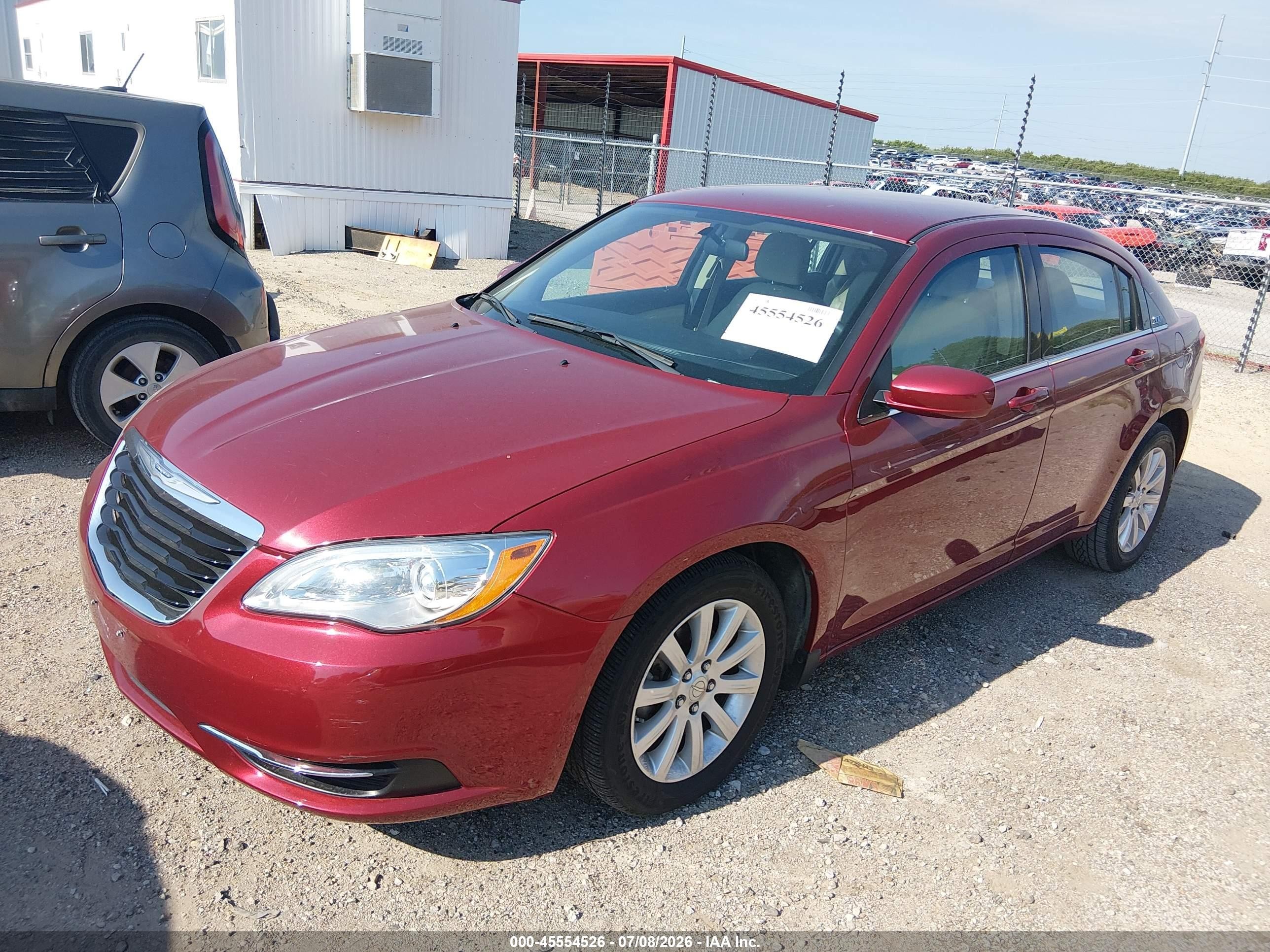 2014 Chrysler 200 Touring Red vin: 1C3CCBBG3EN114728