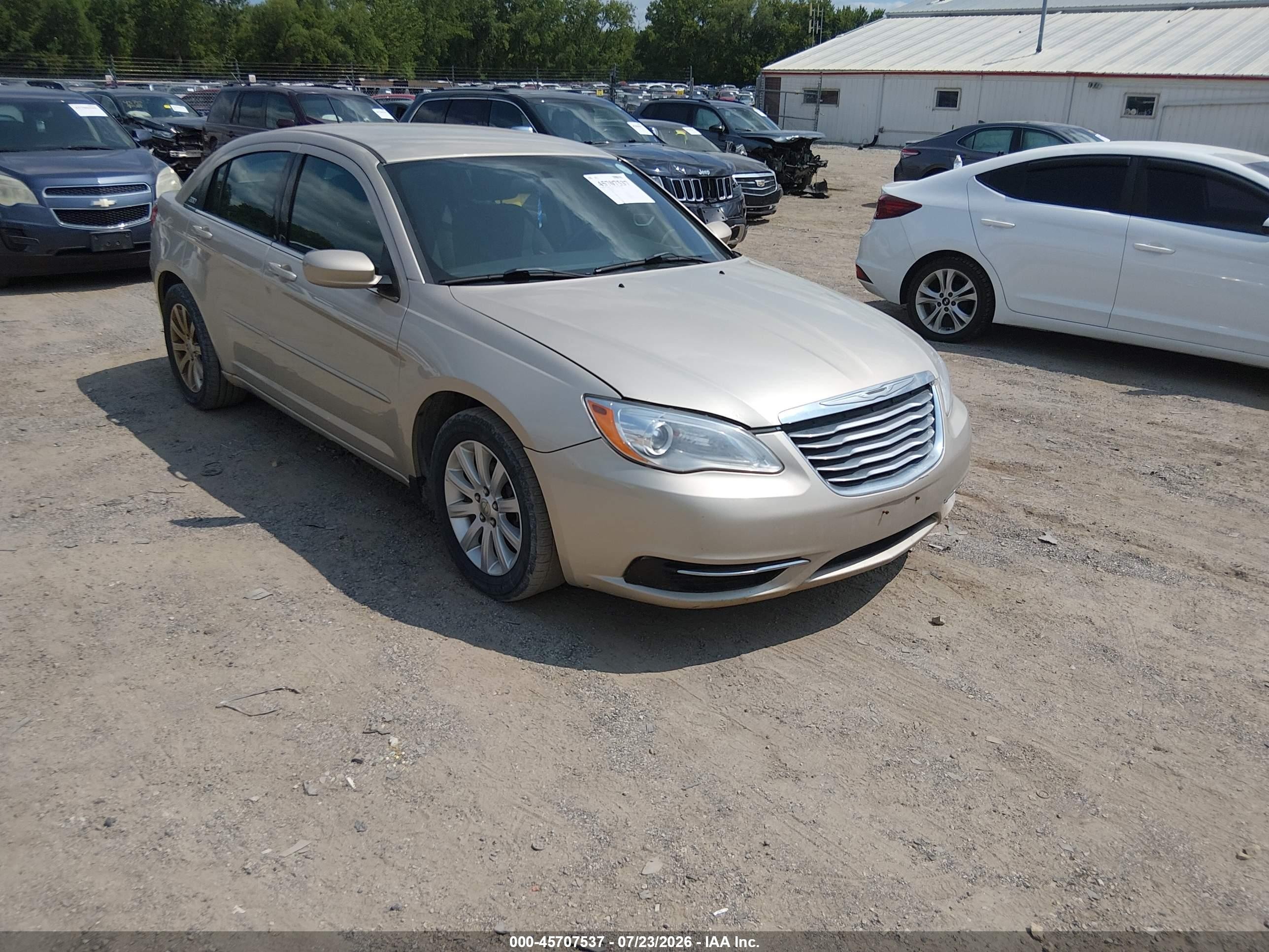2014 Chrysler 200 Touring Tan vin: 1C3CCBBG3EN195522