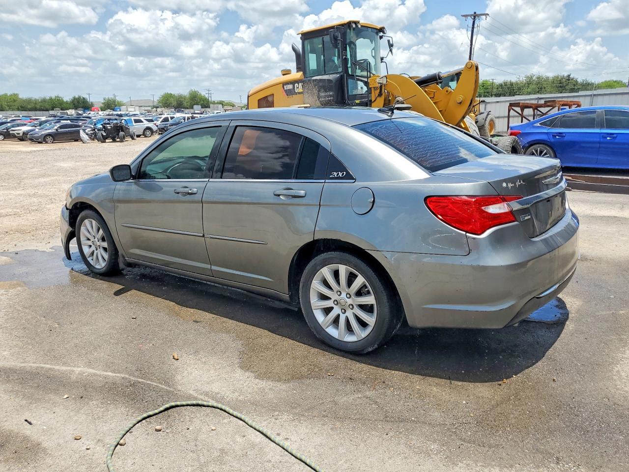 2013 Chrysler 200 Touring Charcoal vin: 1C3CCBBG4DN659822