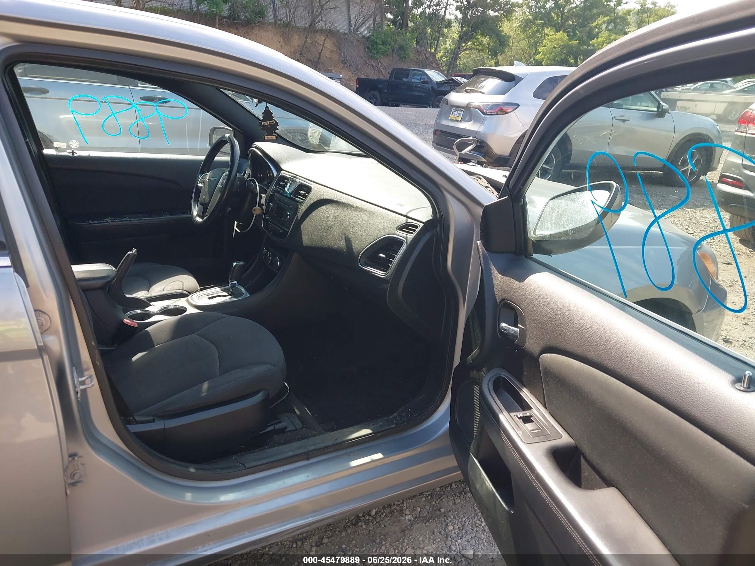 2013 Chrysler 200 Touring Silver vin: 1C3CCBBG4DN718013
