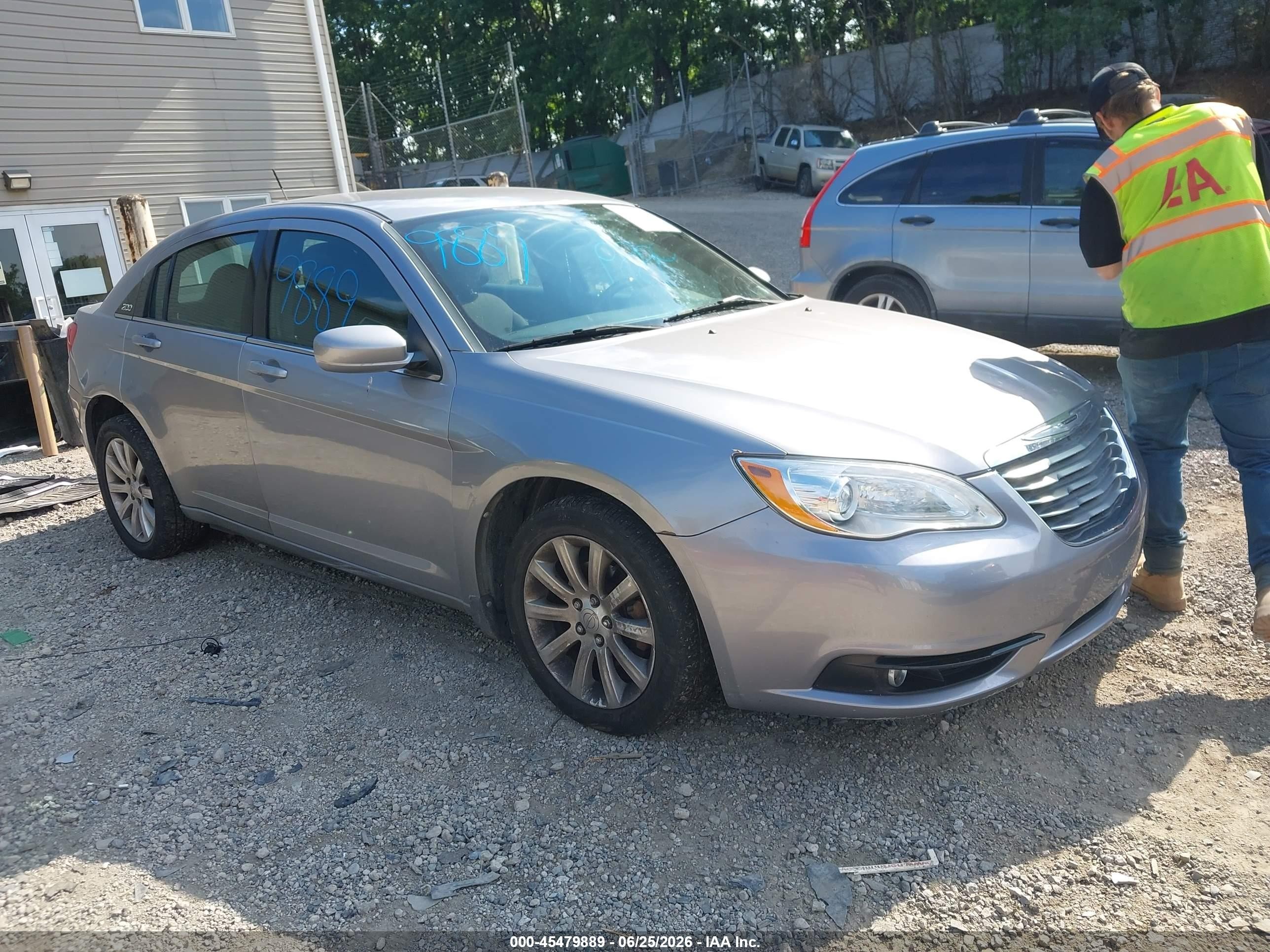 2013 Chrysler 200 Touring Silver vin: 1C3CCBBG4DN718013