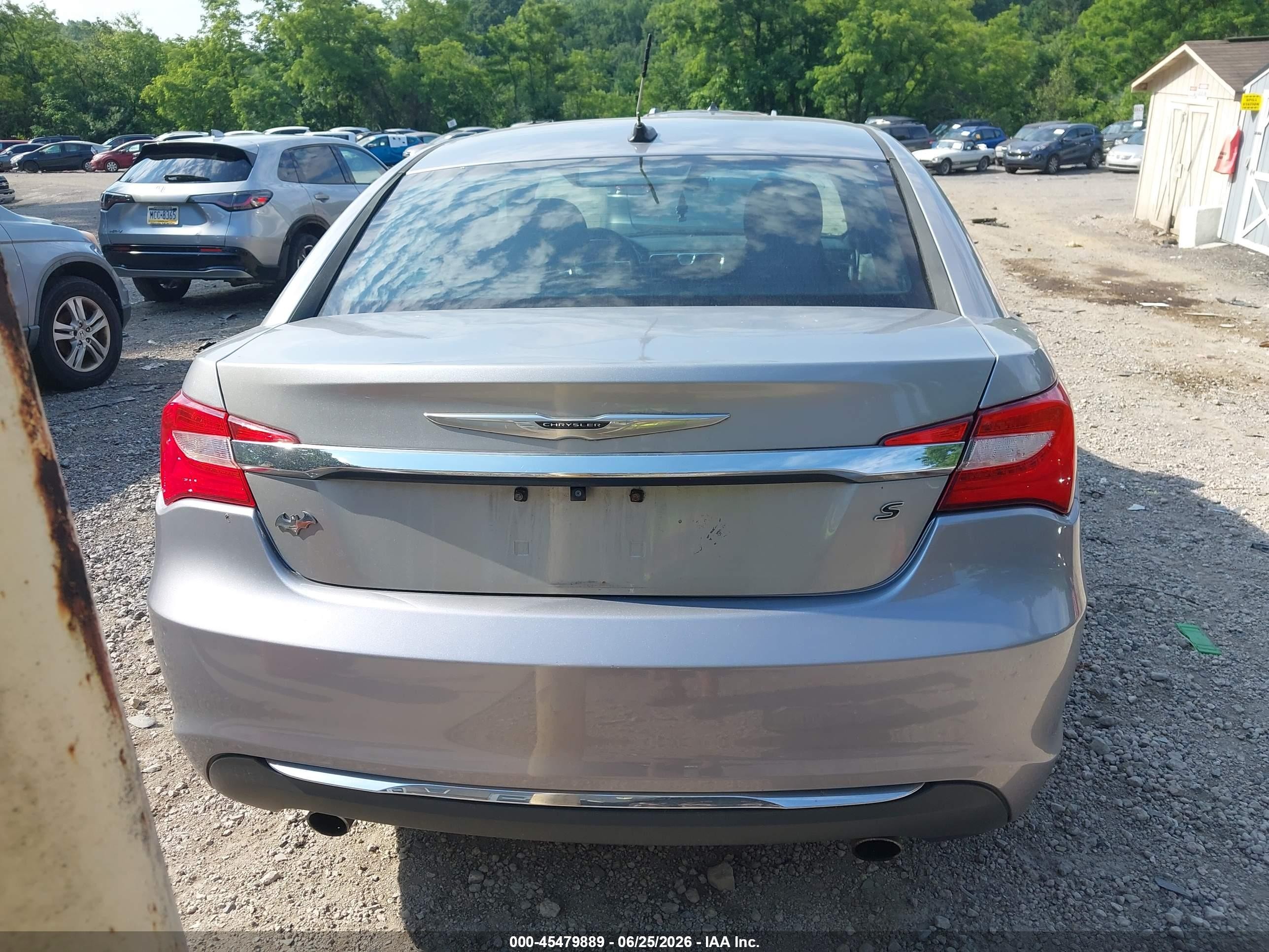 2013 Chrysler 200 Touring Silver vin: 1C3CCBBG4DN718013