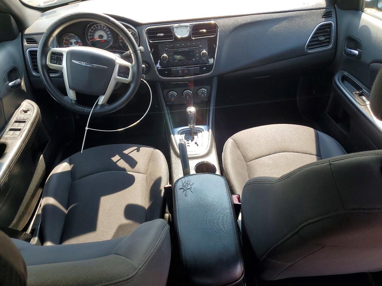 2014 Chrysler 200 Touring Черный vin: 1C3CCBBG4EN106749