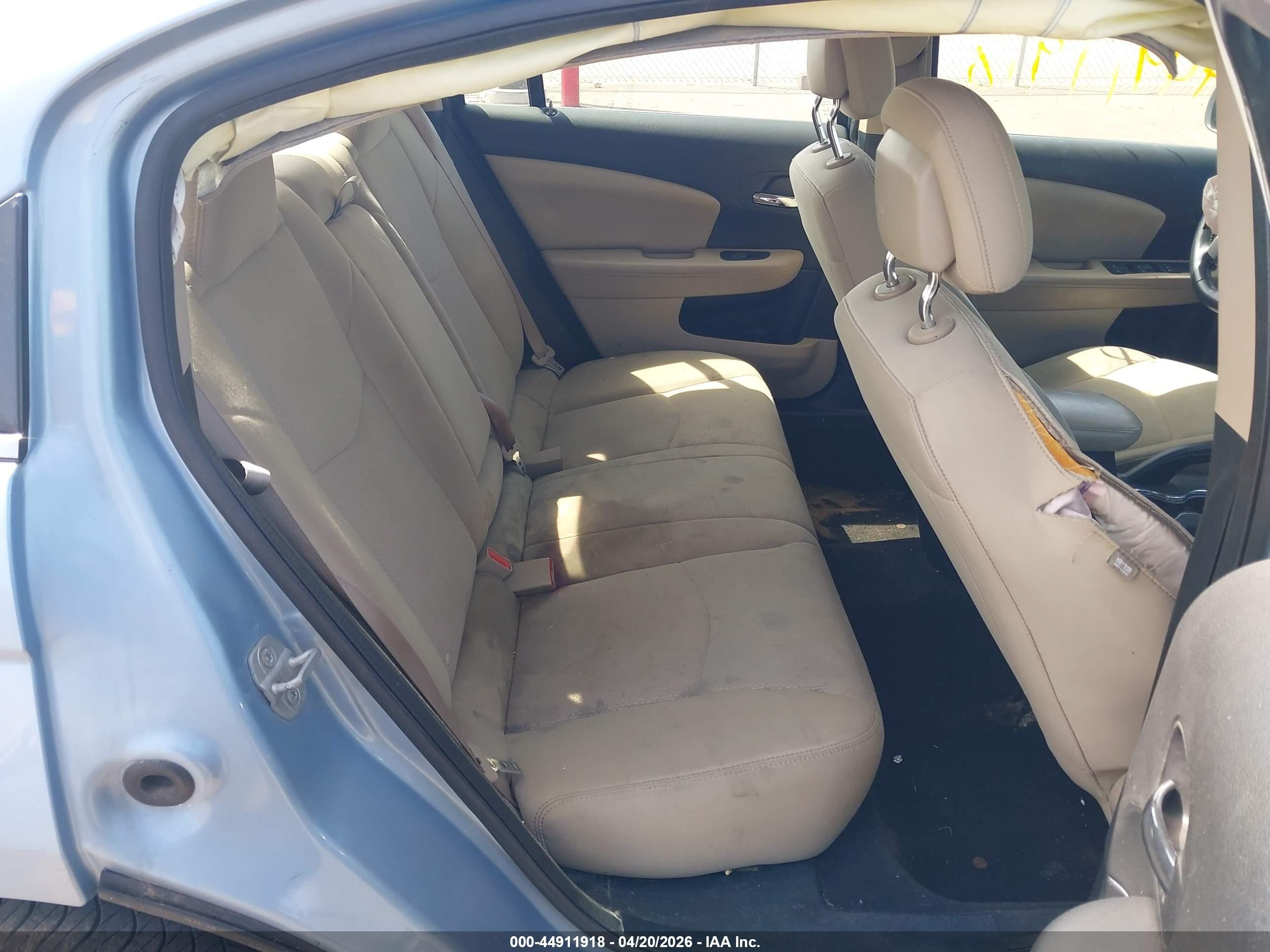 2012 Chrysler 200 Touring Синий vin: 1C3CCBBG5CN329217