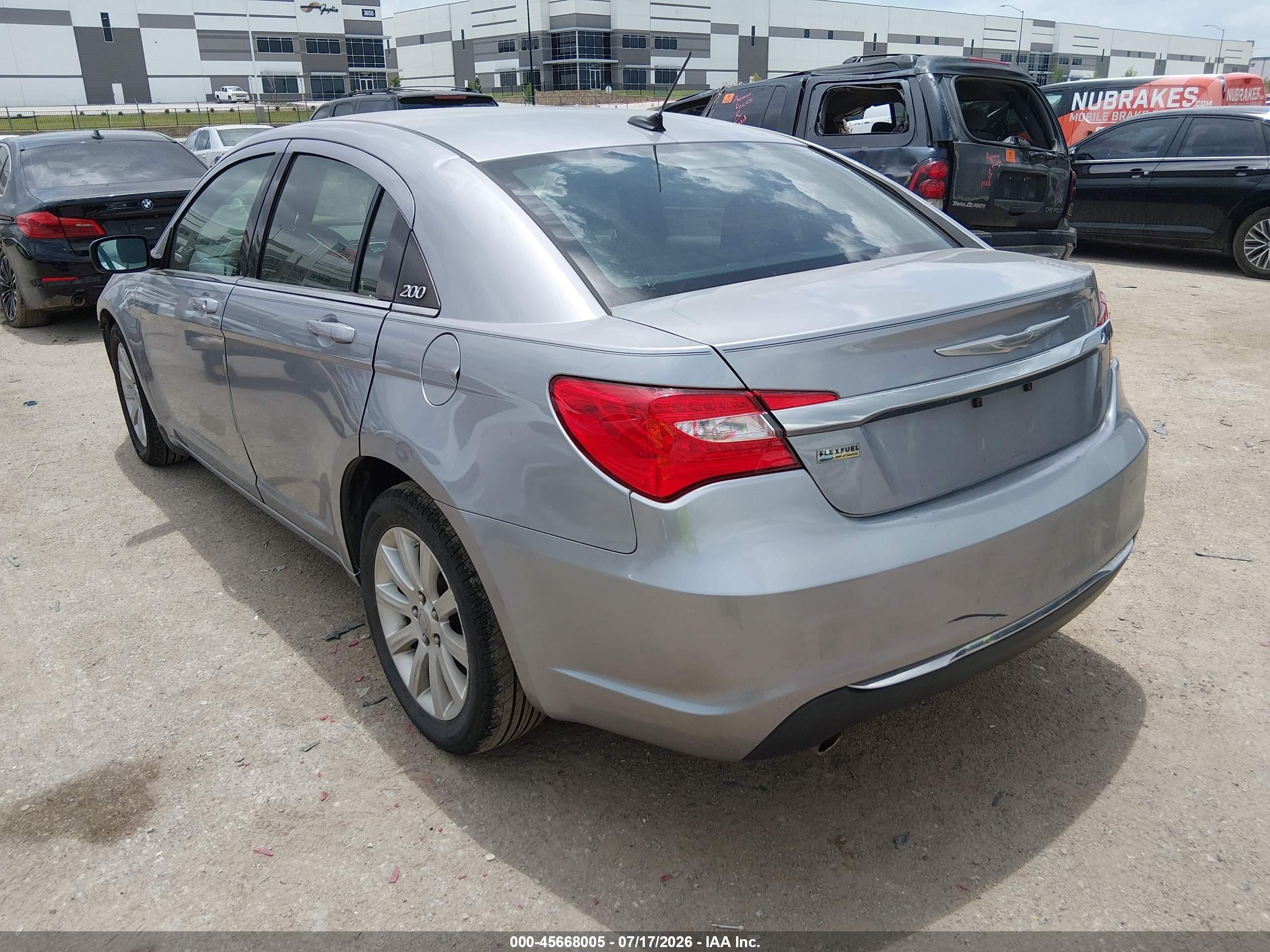 2013 Chrysler 200 Touring Gray vin: 1C3CCBBG5DN556389